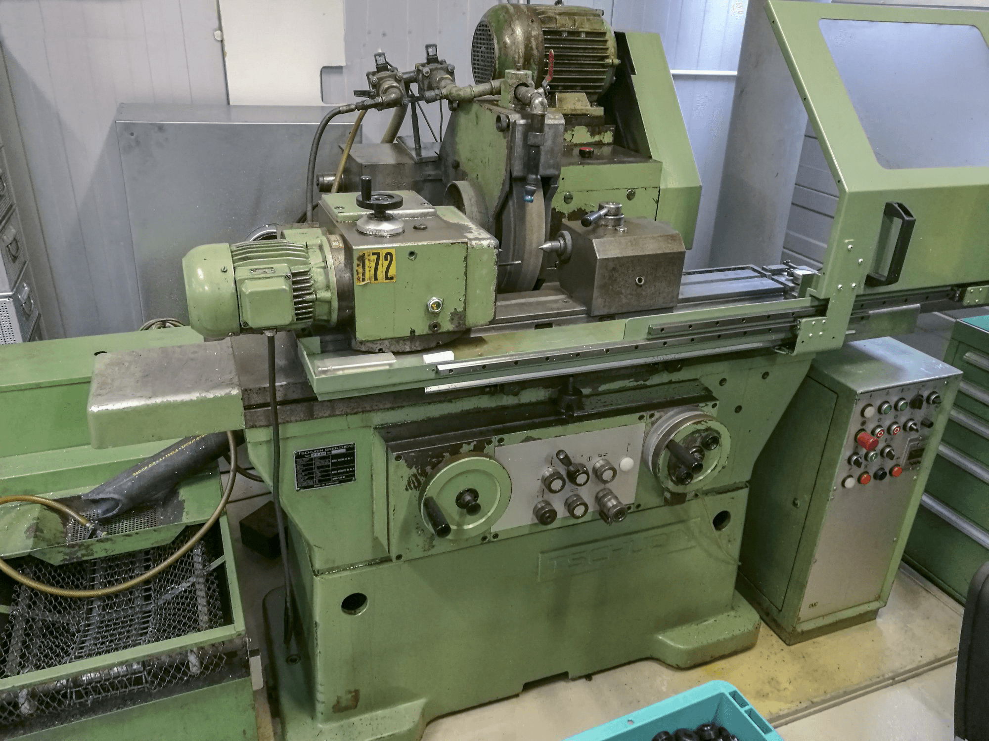 Vista Frontal da TSCHUDIN HTG 430 máquina