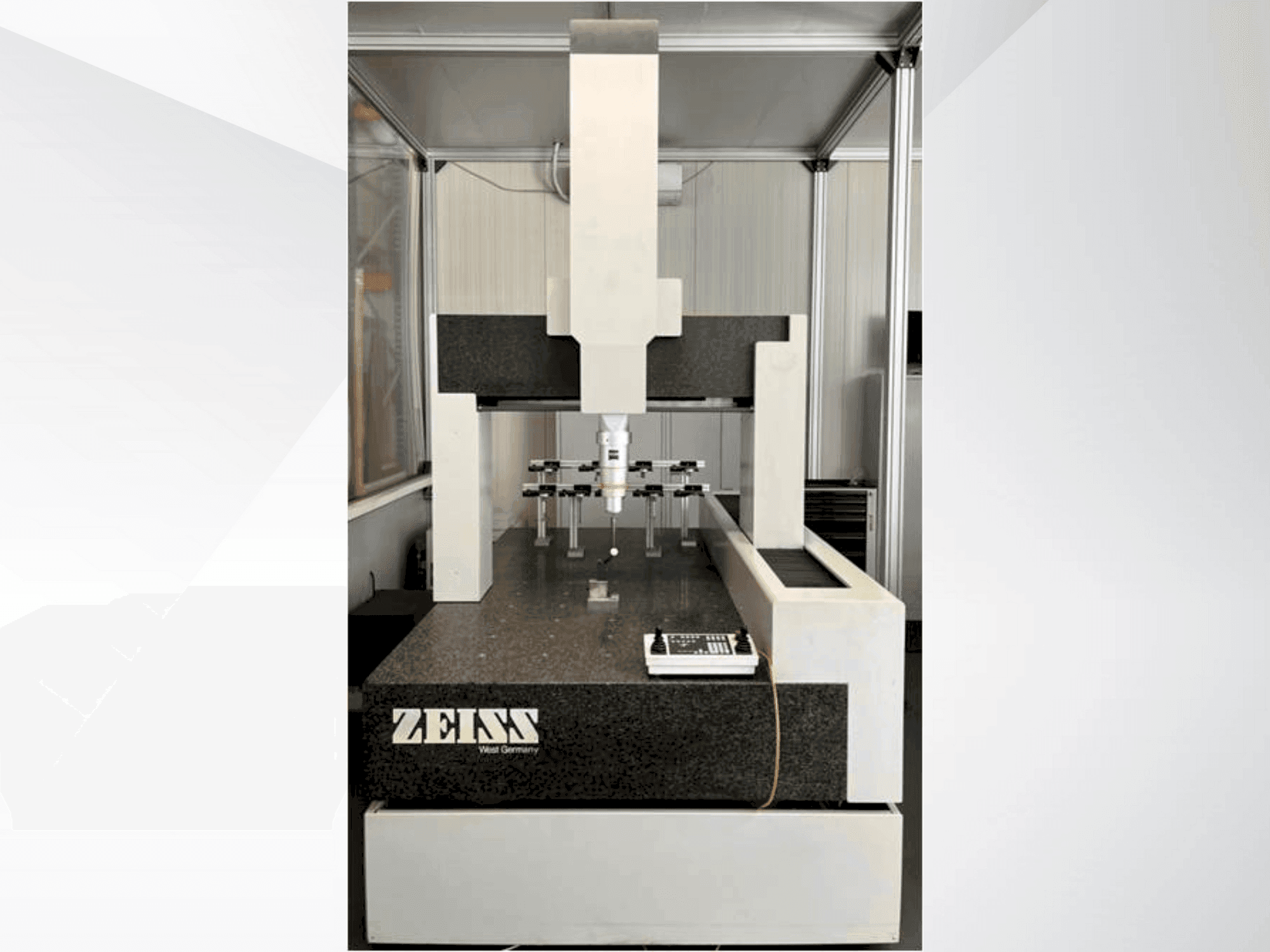 Vista Frontal da ZEISS UMC 850 máquina