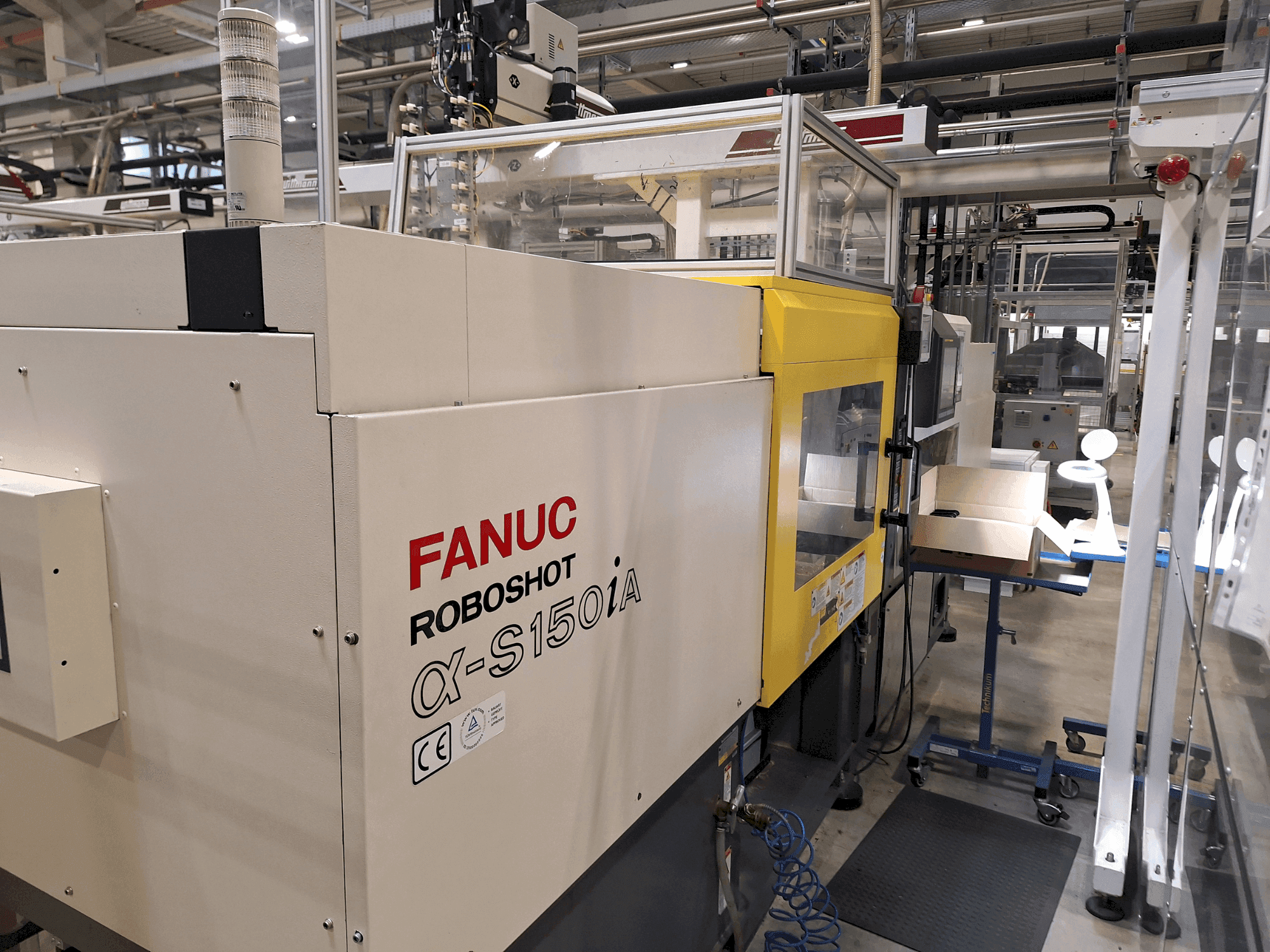Vista Frontal da FANUC Roboshot S150iA máquina