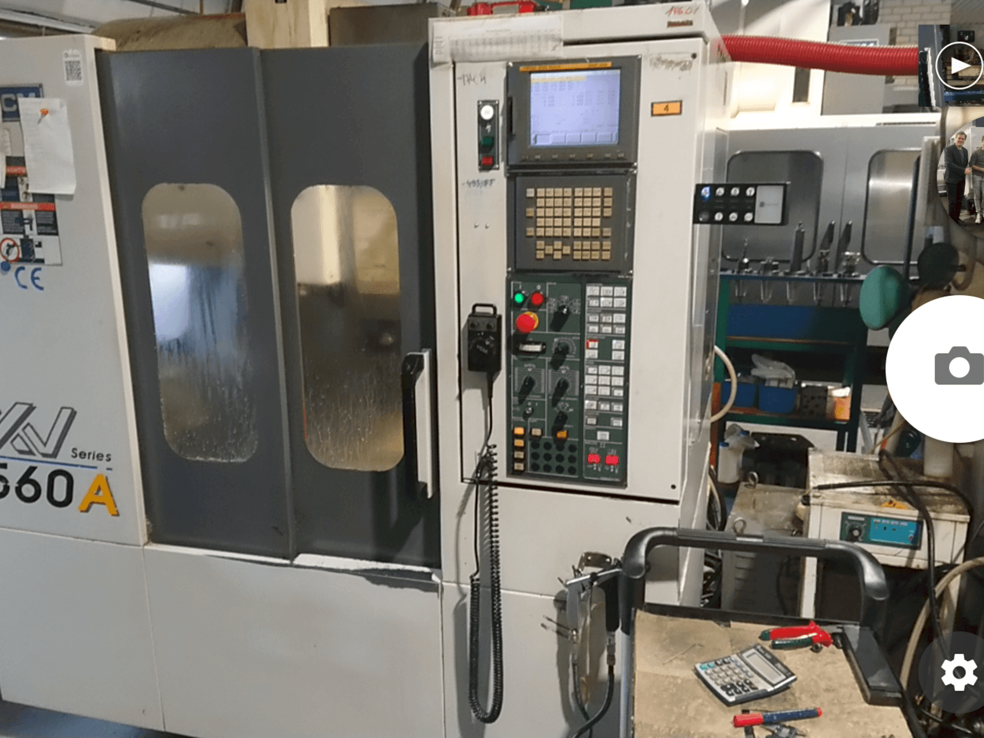 Vista Frontal da YCM XV560A máquina