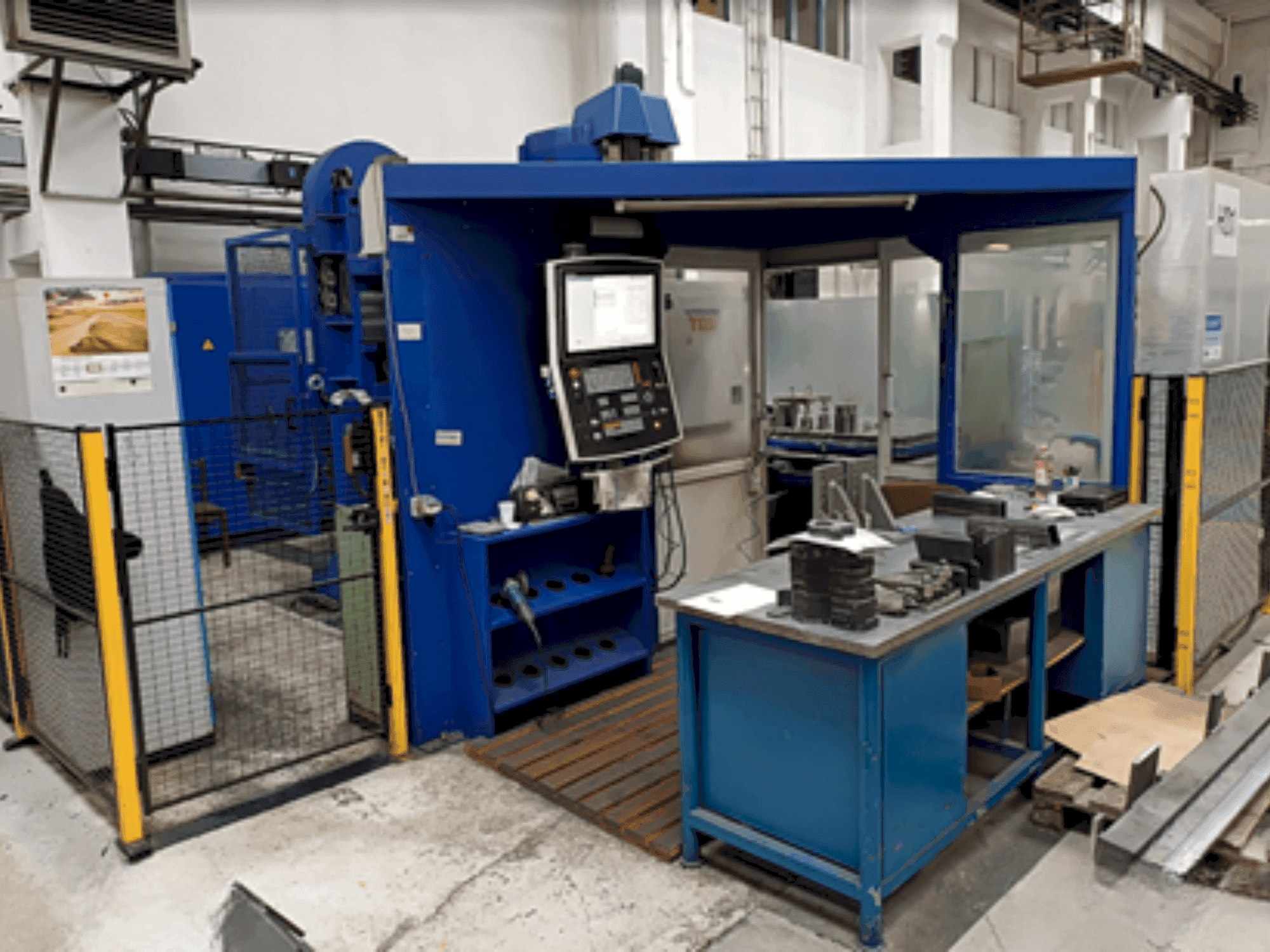 Vista Frontal da TOS Varnsdorf WHQ 10 CNC máquina