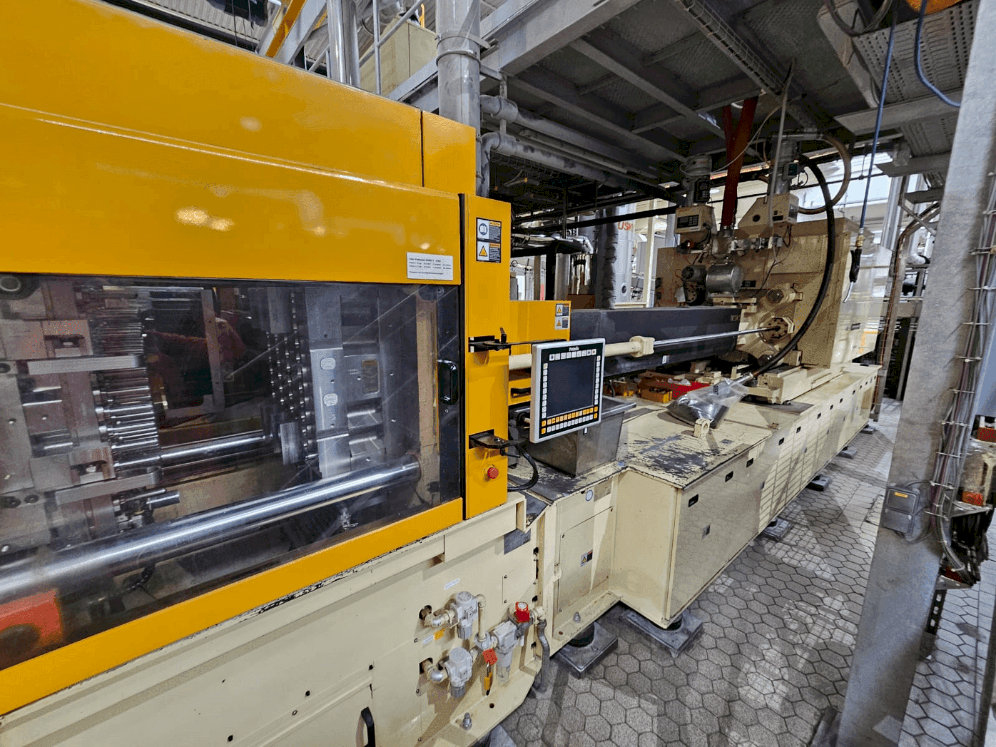 Vista Frontal da Husky HPETL230E-RSE95D-95 máquina