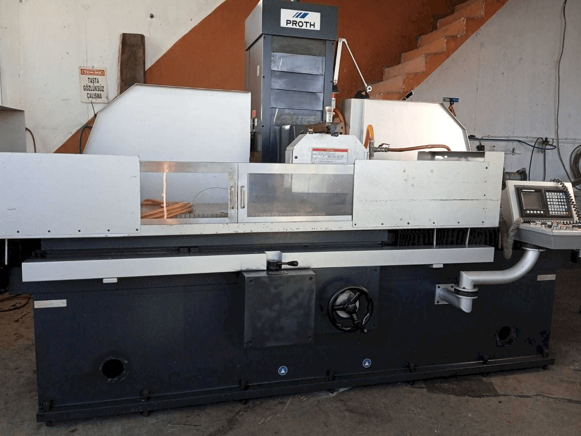 Vista Frontal da Proth PSGC-50100 AHR máquina