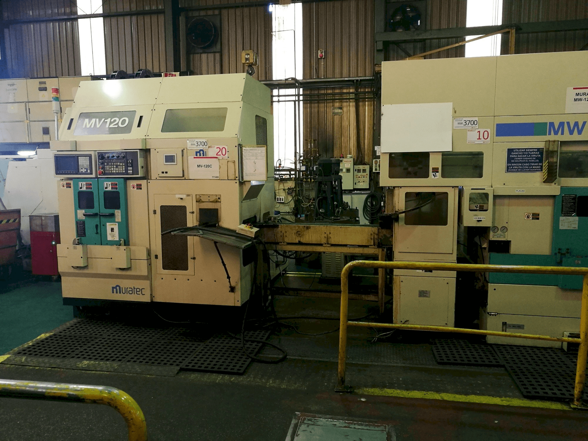 Vista Frontal da Muratec MV120 máquina