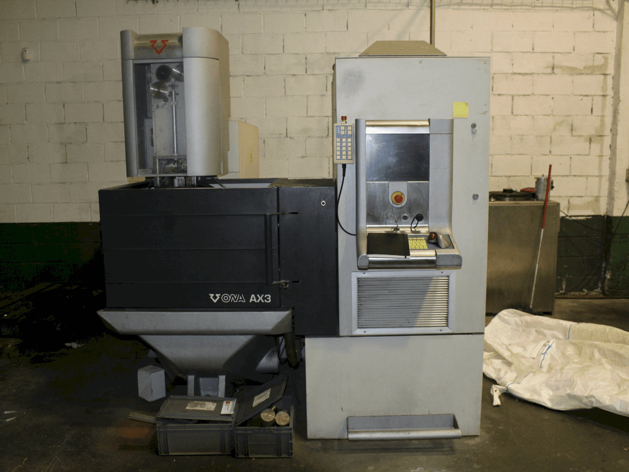 Vista Frontal da ONA AX3 máquina