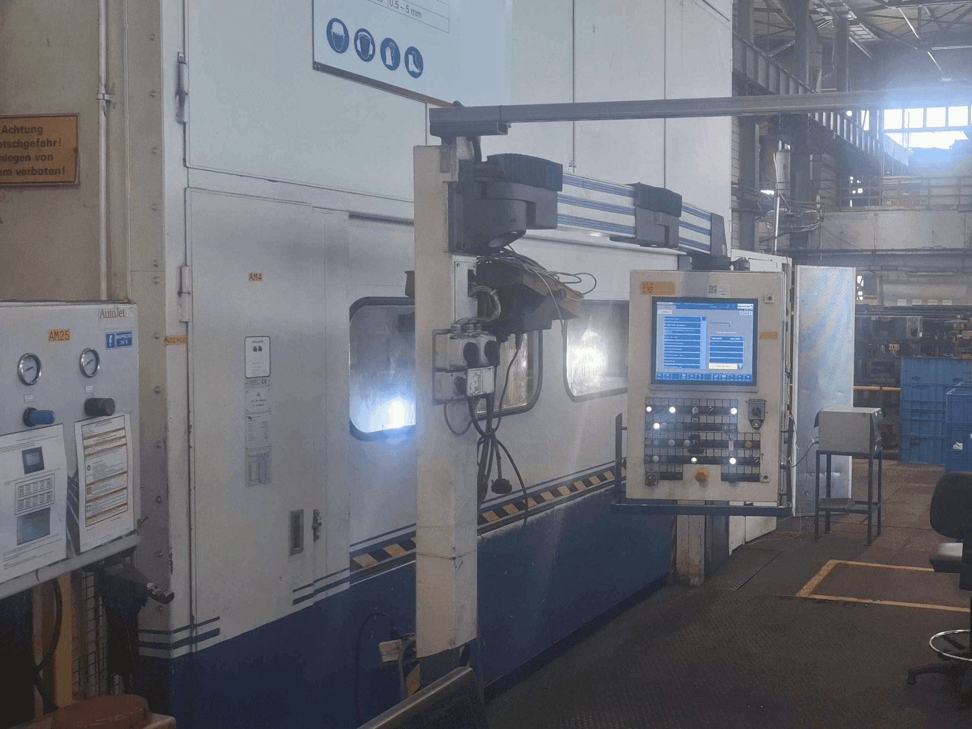 Vista Frontal da Müller HUQ 630.30 máquina