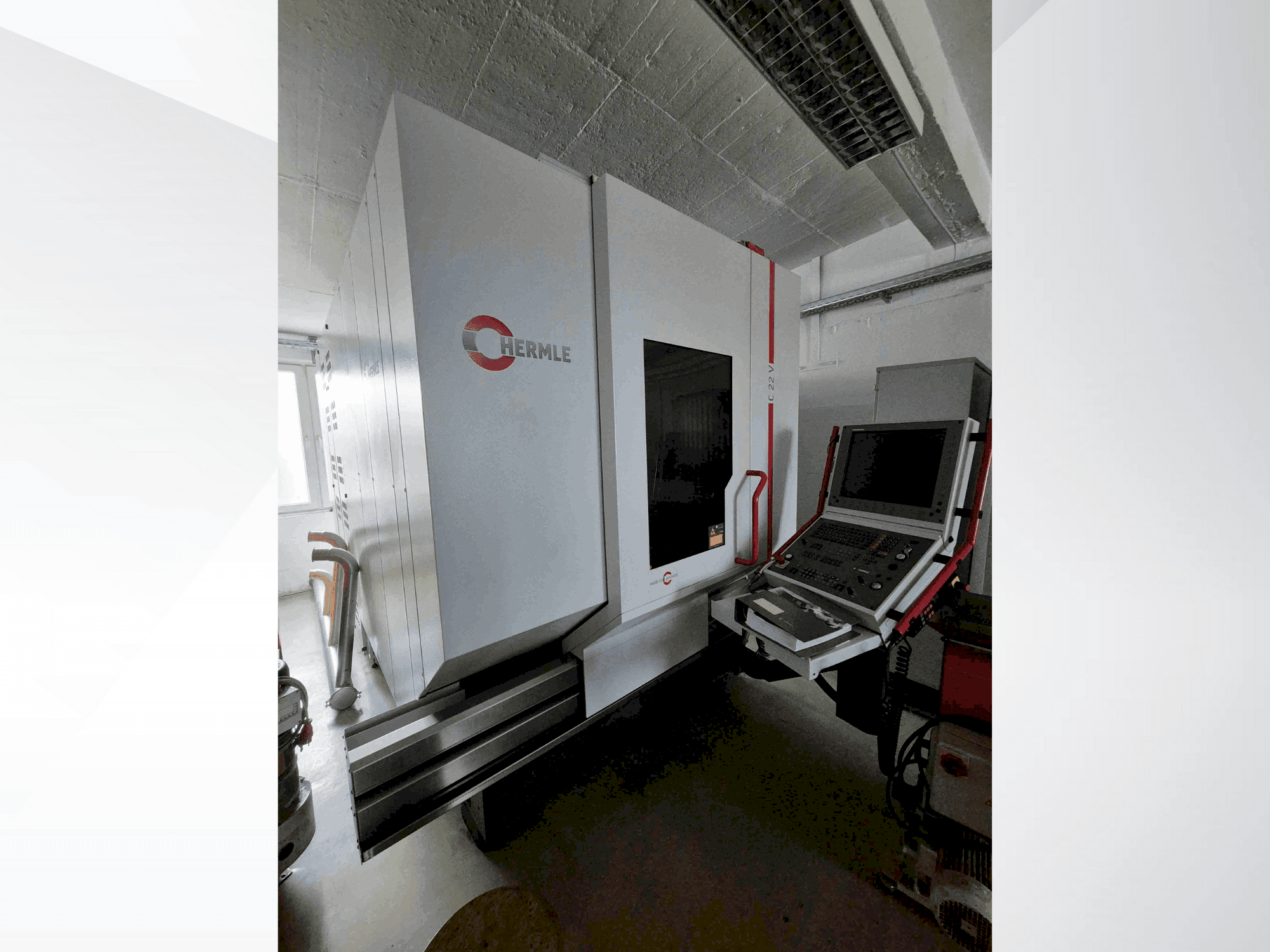 Vista Frontal da HERMLE C22 V máquina