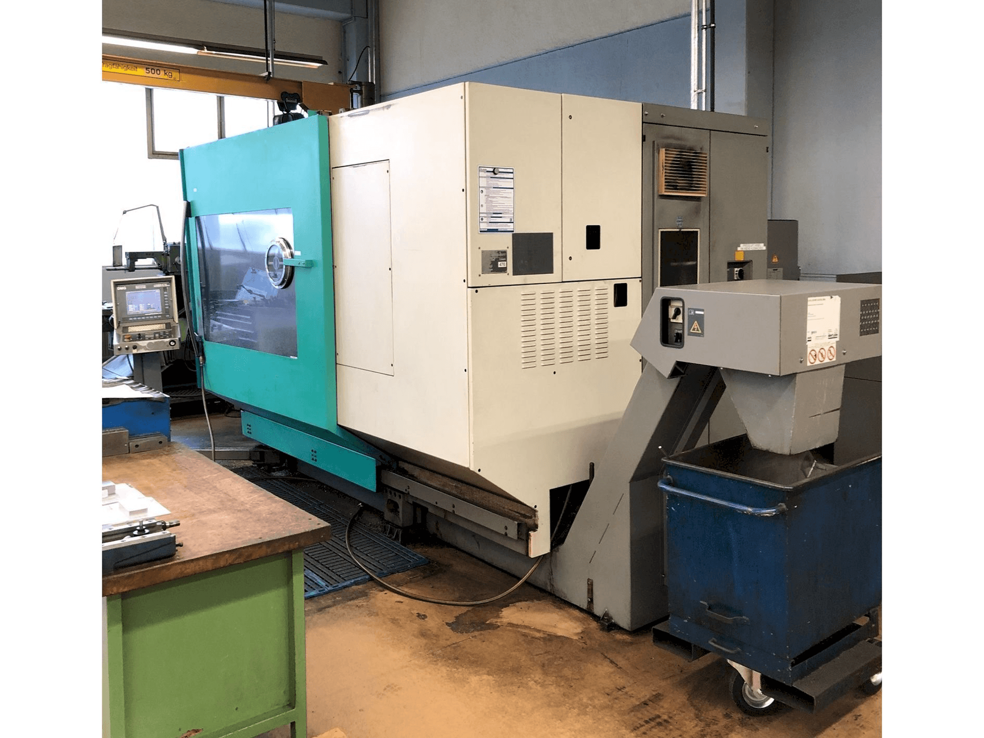 Vista Frontal da DECKEL MAHO Dmu80p máquina