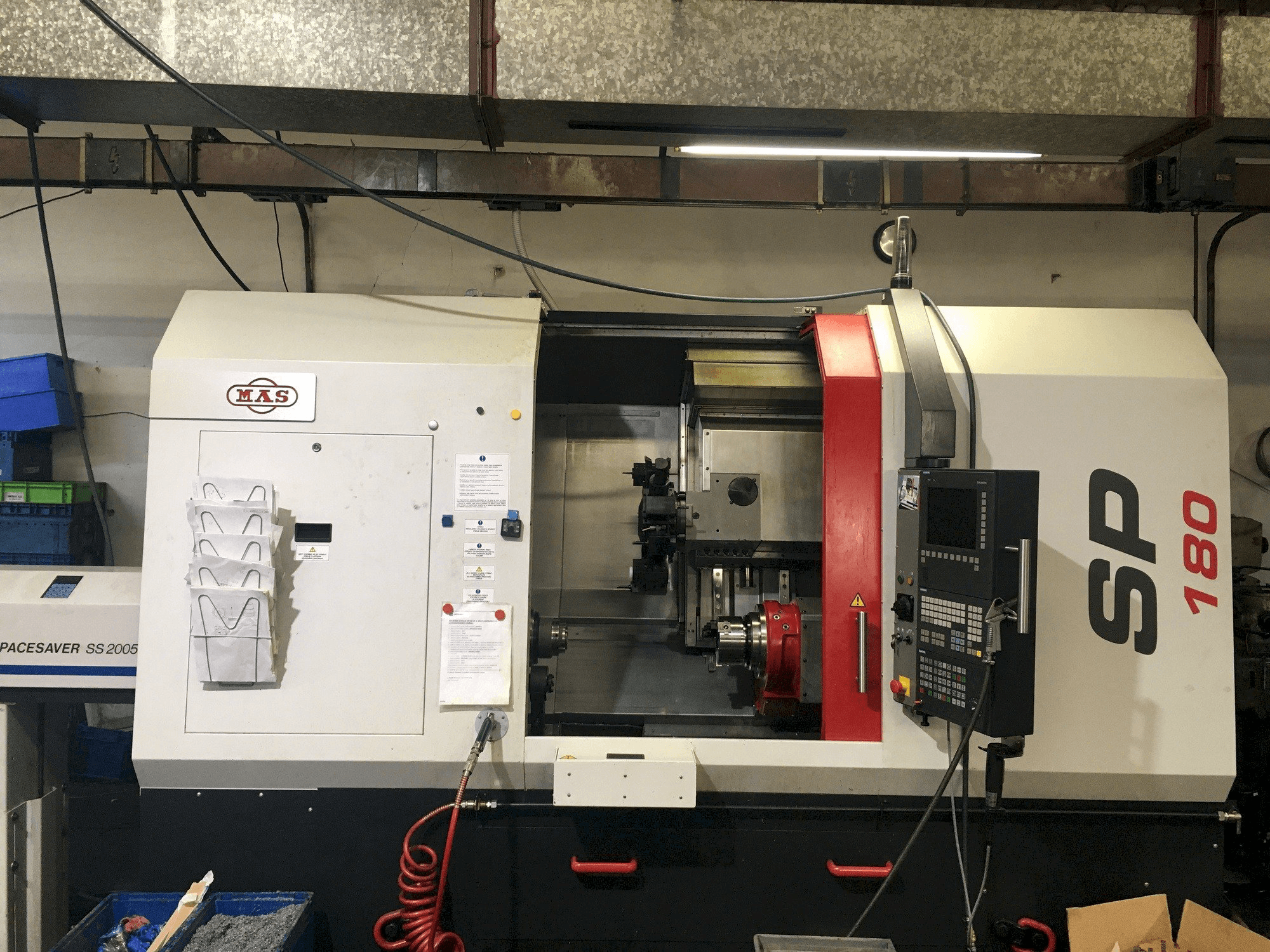 Vista Frontal da KOVOSVIT MAS SP 180 SY máquina