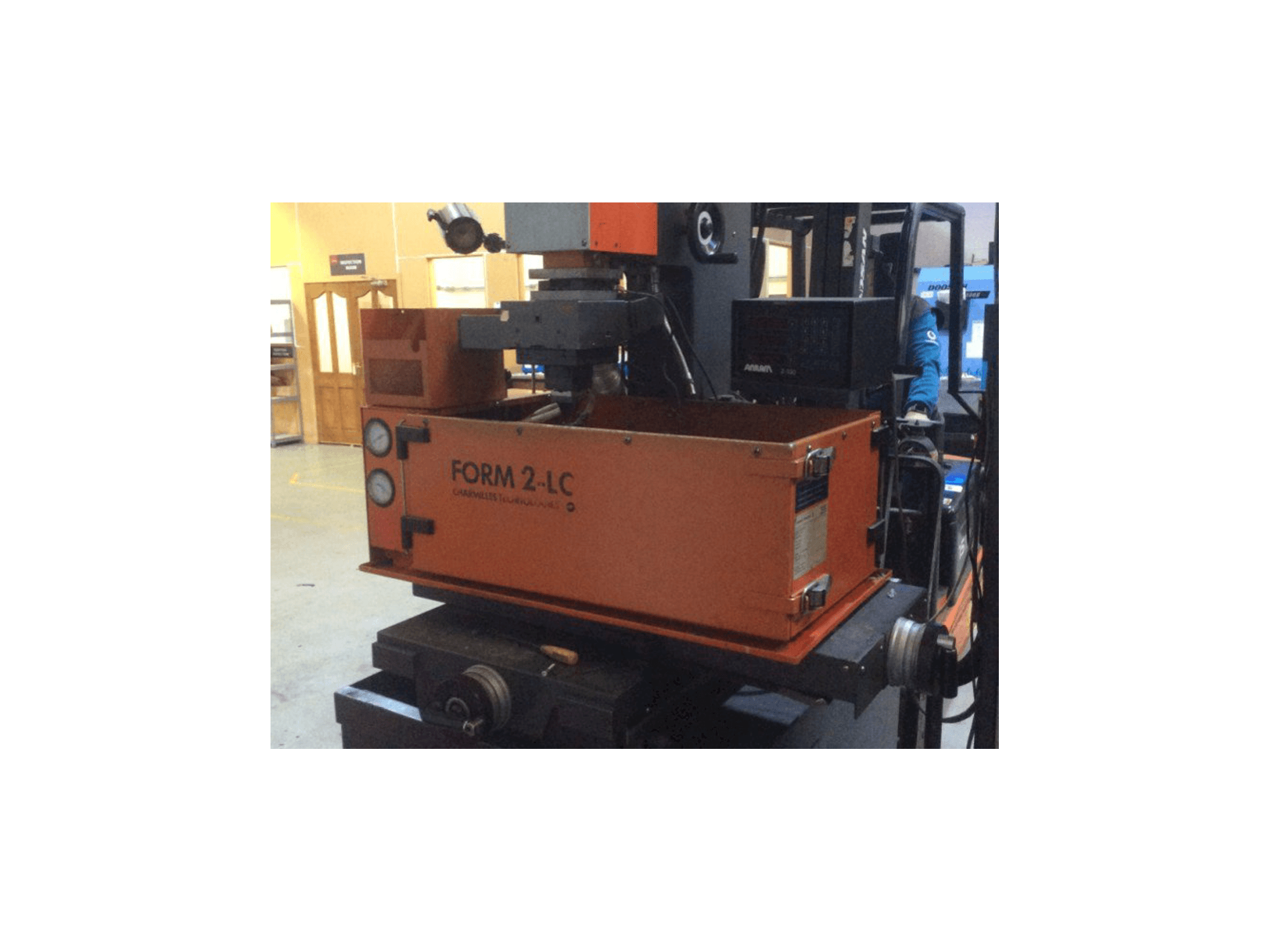 Vista Frontal da CHARMILLES Form 2-LC máquina