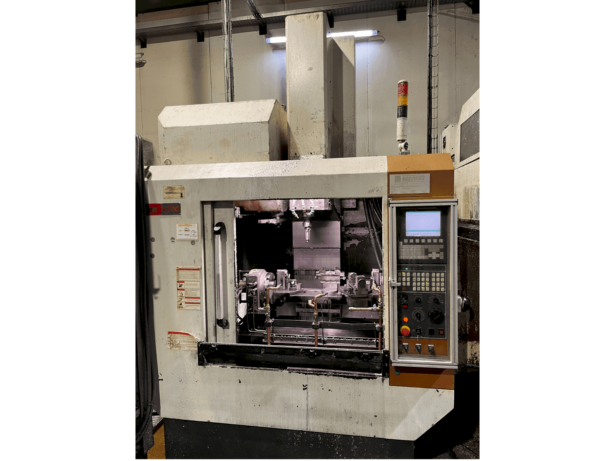 Vista Frontal da FIRST V700 máquina