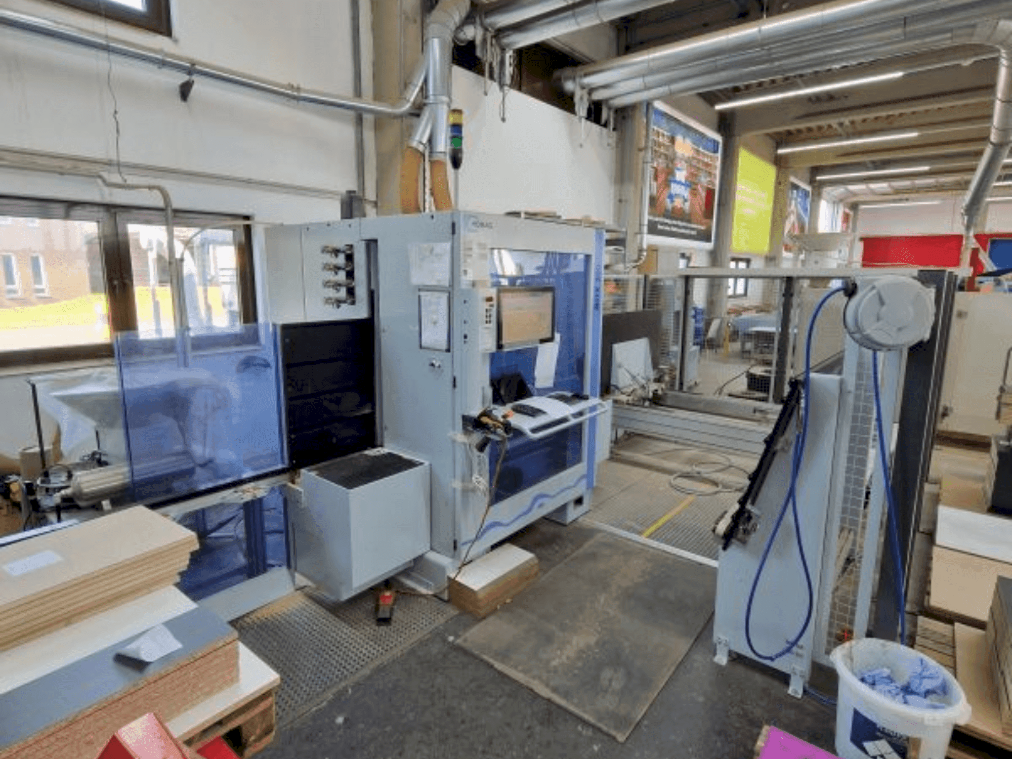 Vista Frontal da HOMAG Optimat BHX200/D máquina