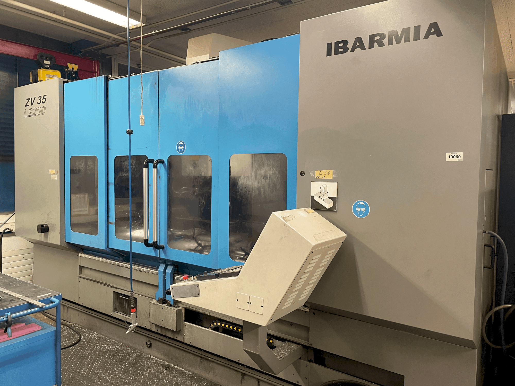 Vista Frontal da IBARMIA ZV 35 L2200 máquina