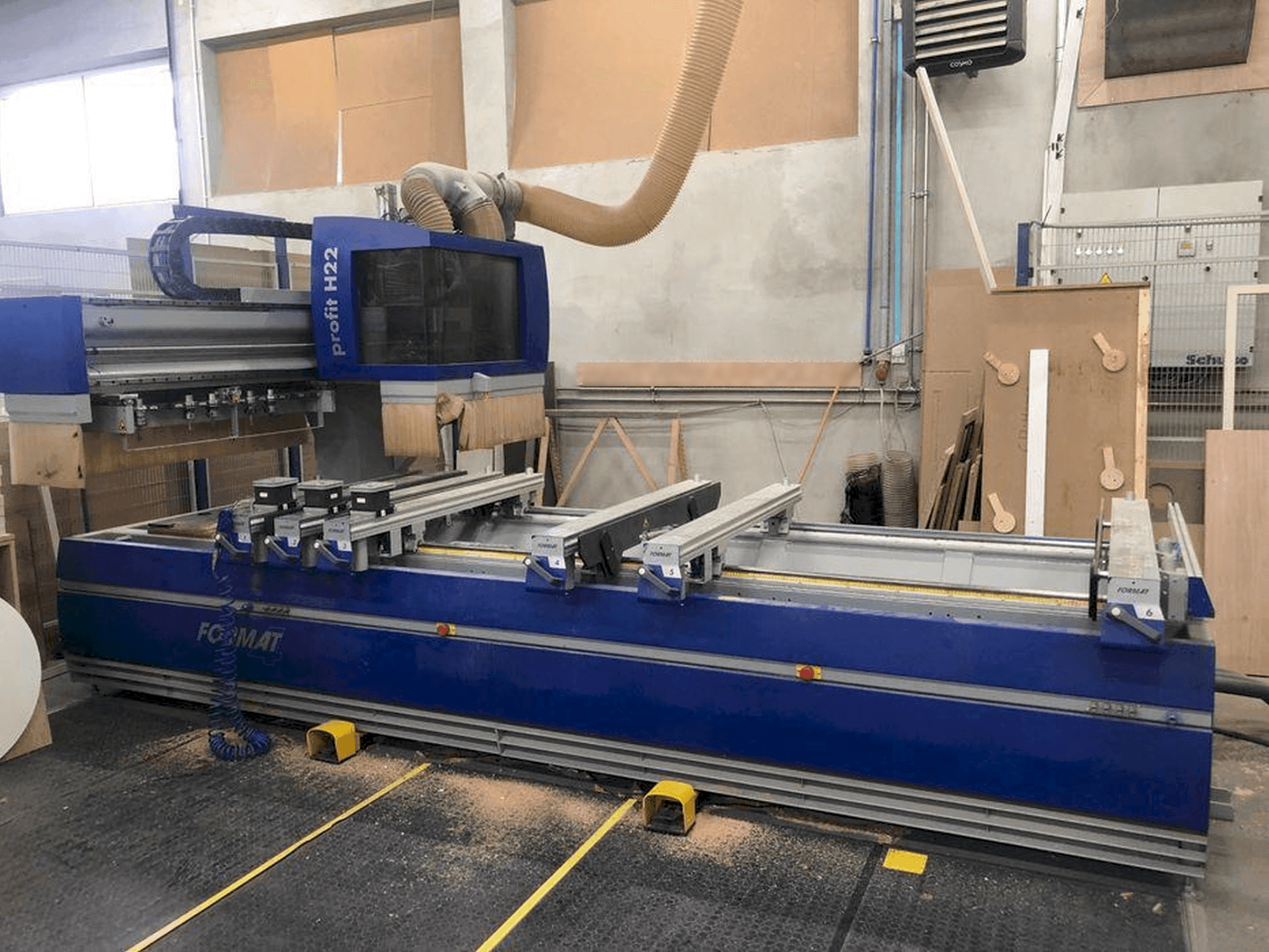 Vista Frontal da FORMAT4 Profit H22 máquina