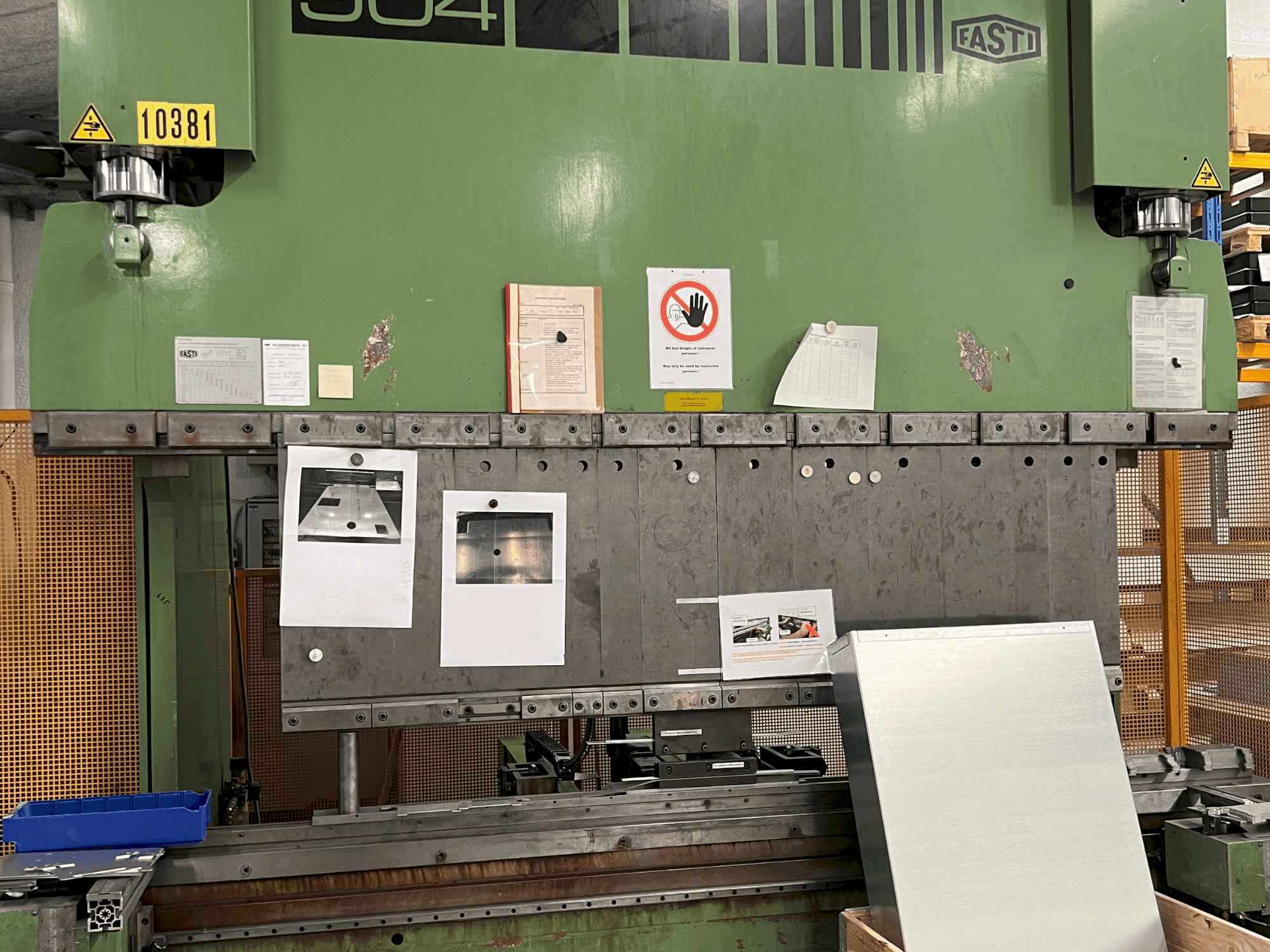 Vista Frontal da FASTI 904 máquina