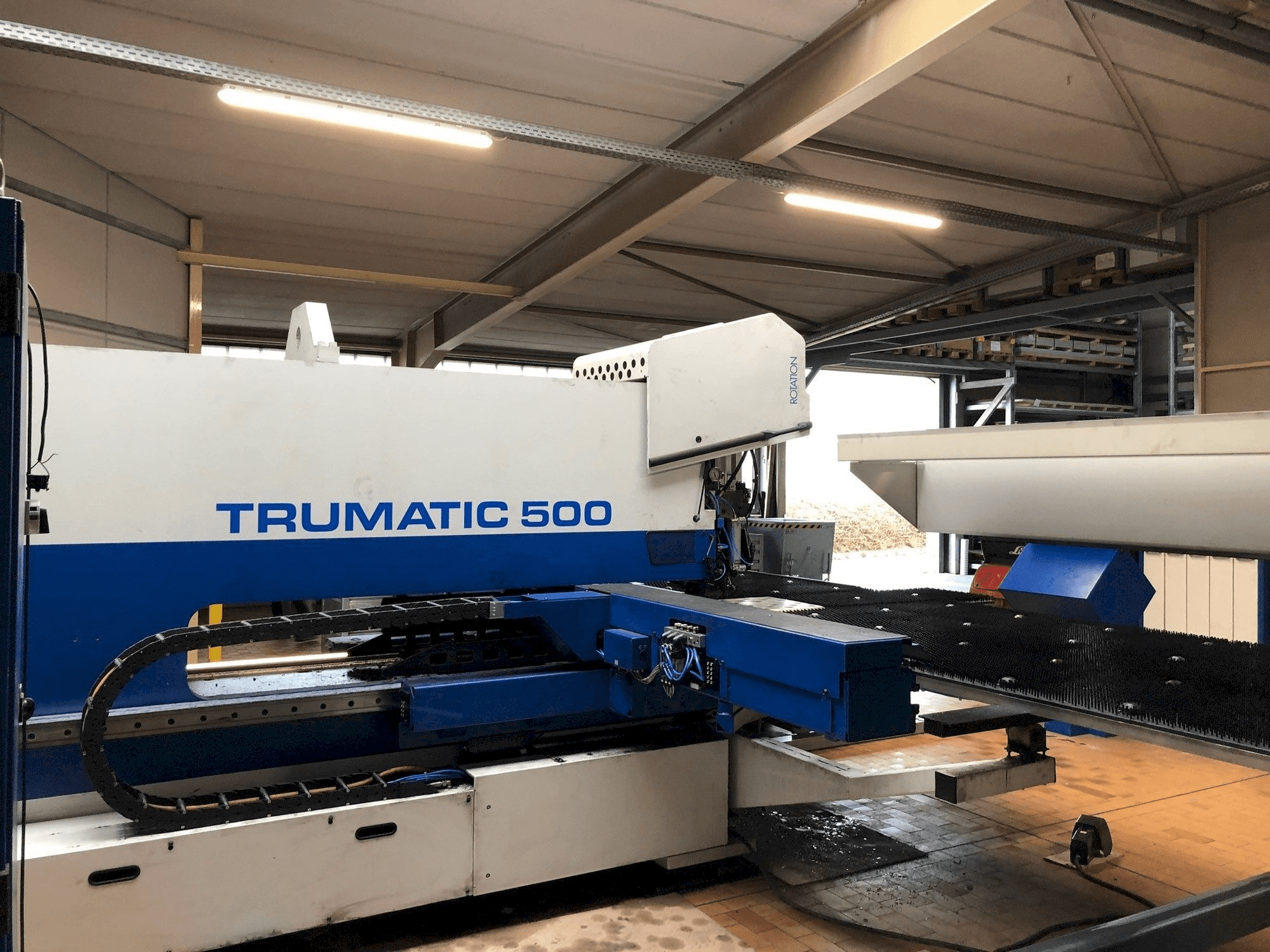 Vista Frontal da Trumpf Trumatic 500 máquina