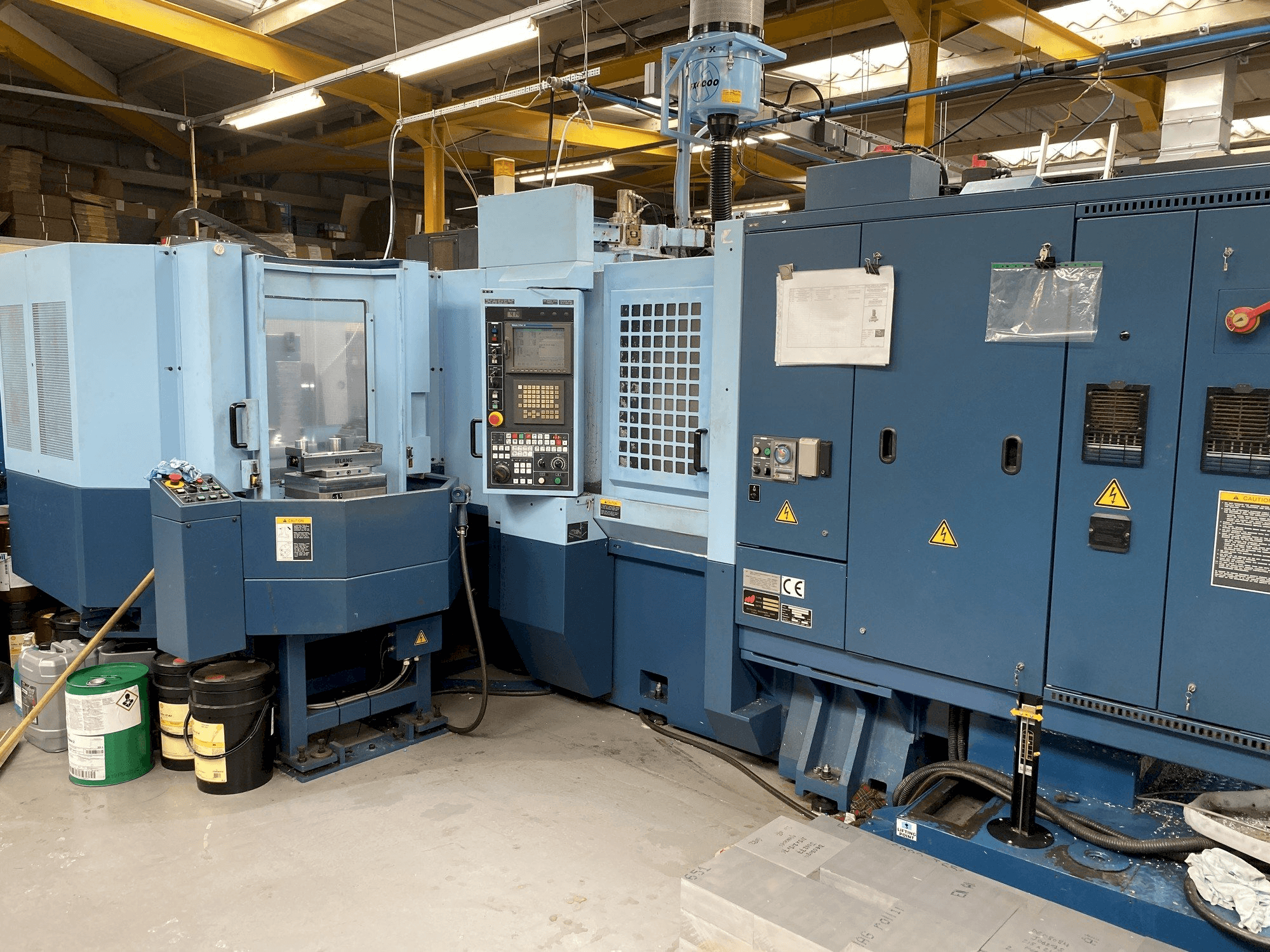 Vista Frontal da Matsuura H-Plus 300 máquina