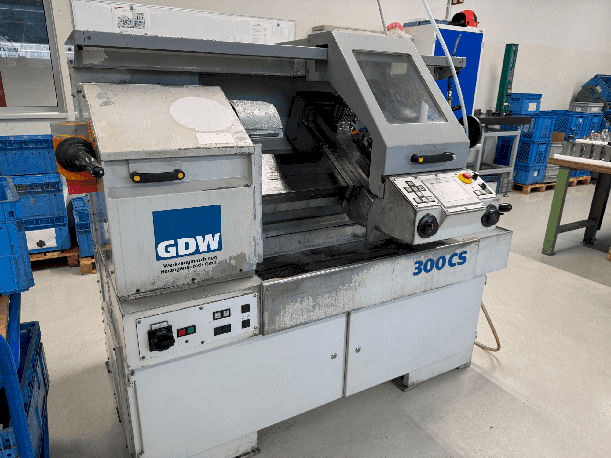 Vista Frontal da GDW 300 CS máquina