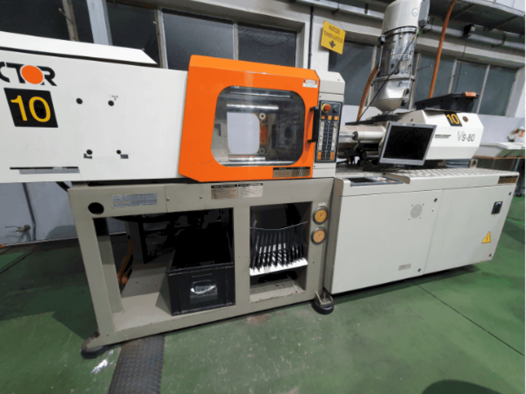 Vista Frontal da Victor VS80 máquina