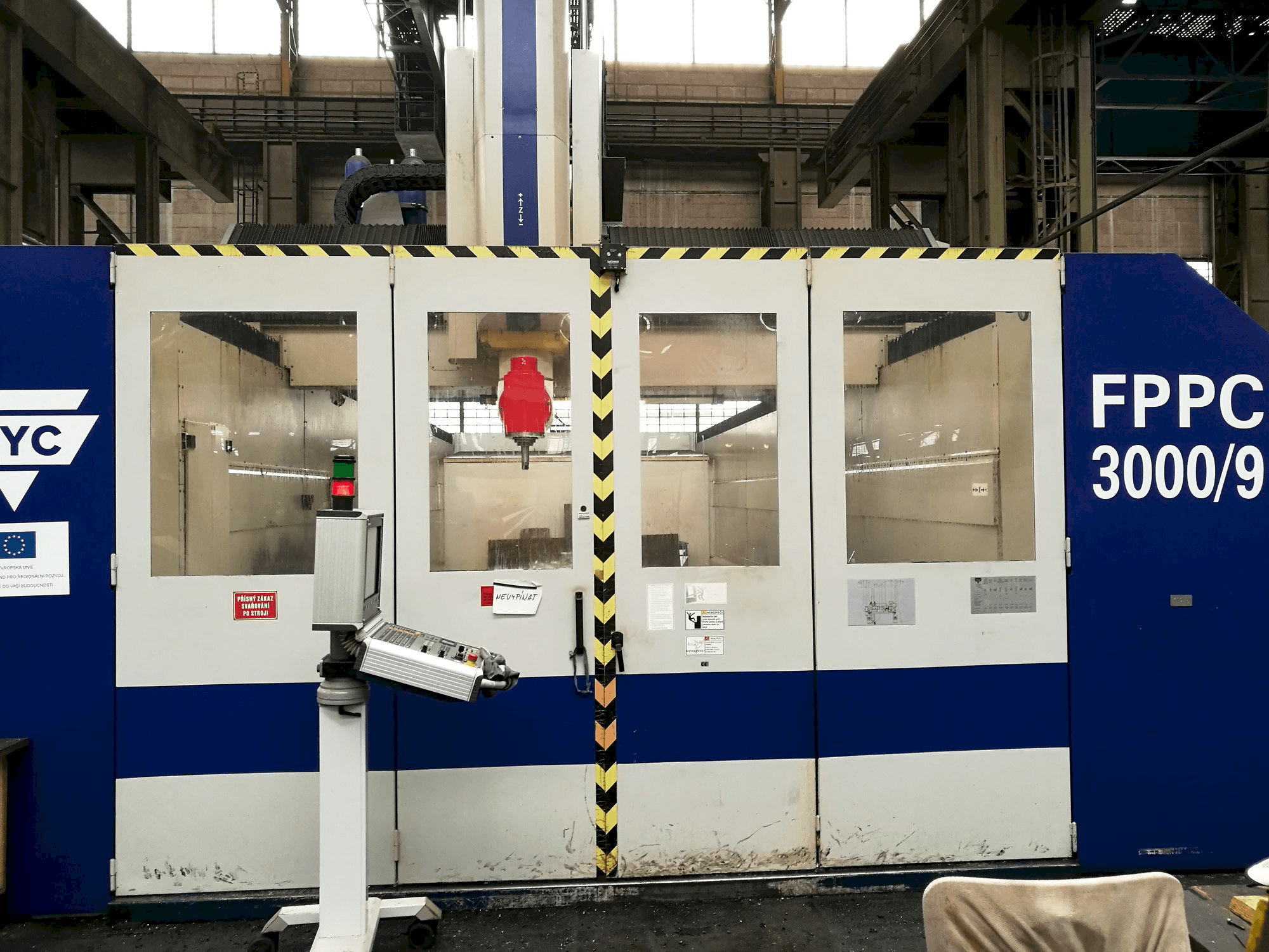 Vista Frontal da TYC FPPC 300/9 máquina