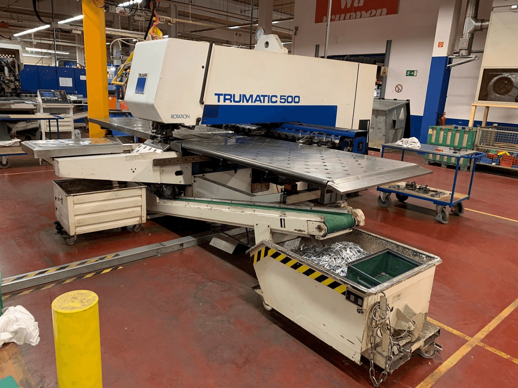 Vista Frontal da Trumpf TC 500 R máquina