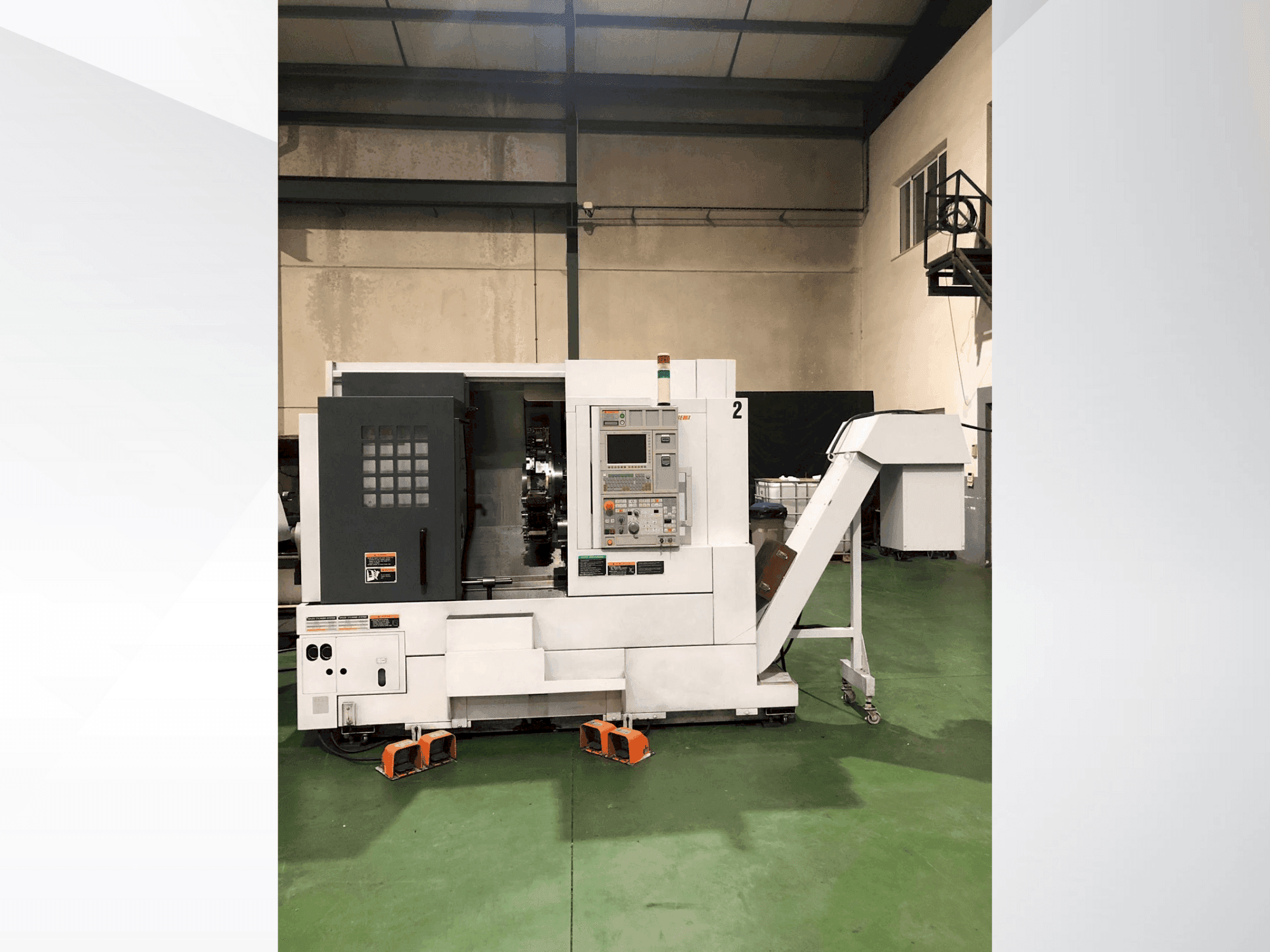 Vista Frontal da MORI SEIKI NL2000SY máquina