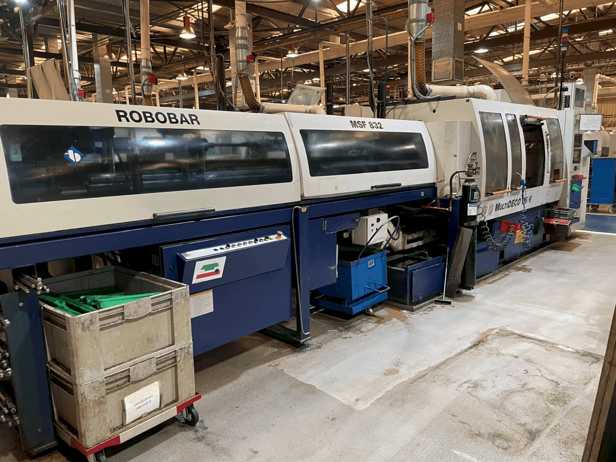 Vista Frontal da Tornos-Bechler MultiDeco 26-6 máquina