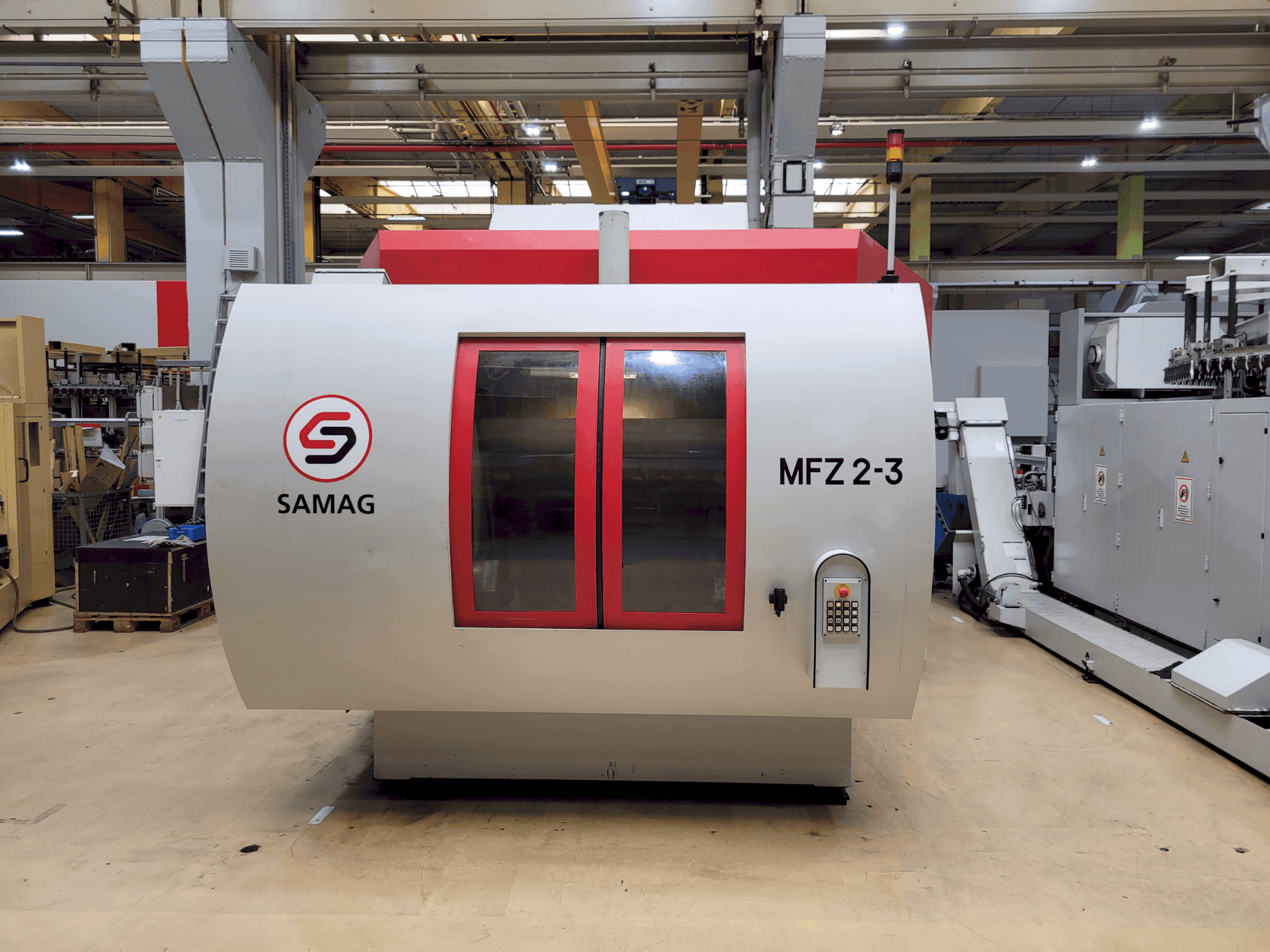 Vista Frontal da SAMAG MFZ 2-3 máquina