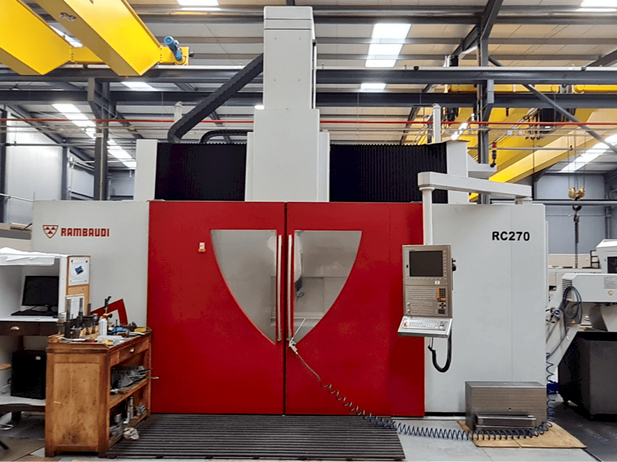 Vista Frontal da Rambaudi RC 270 máquina