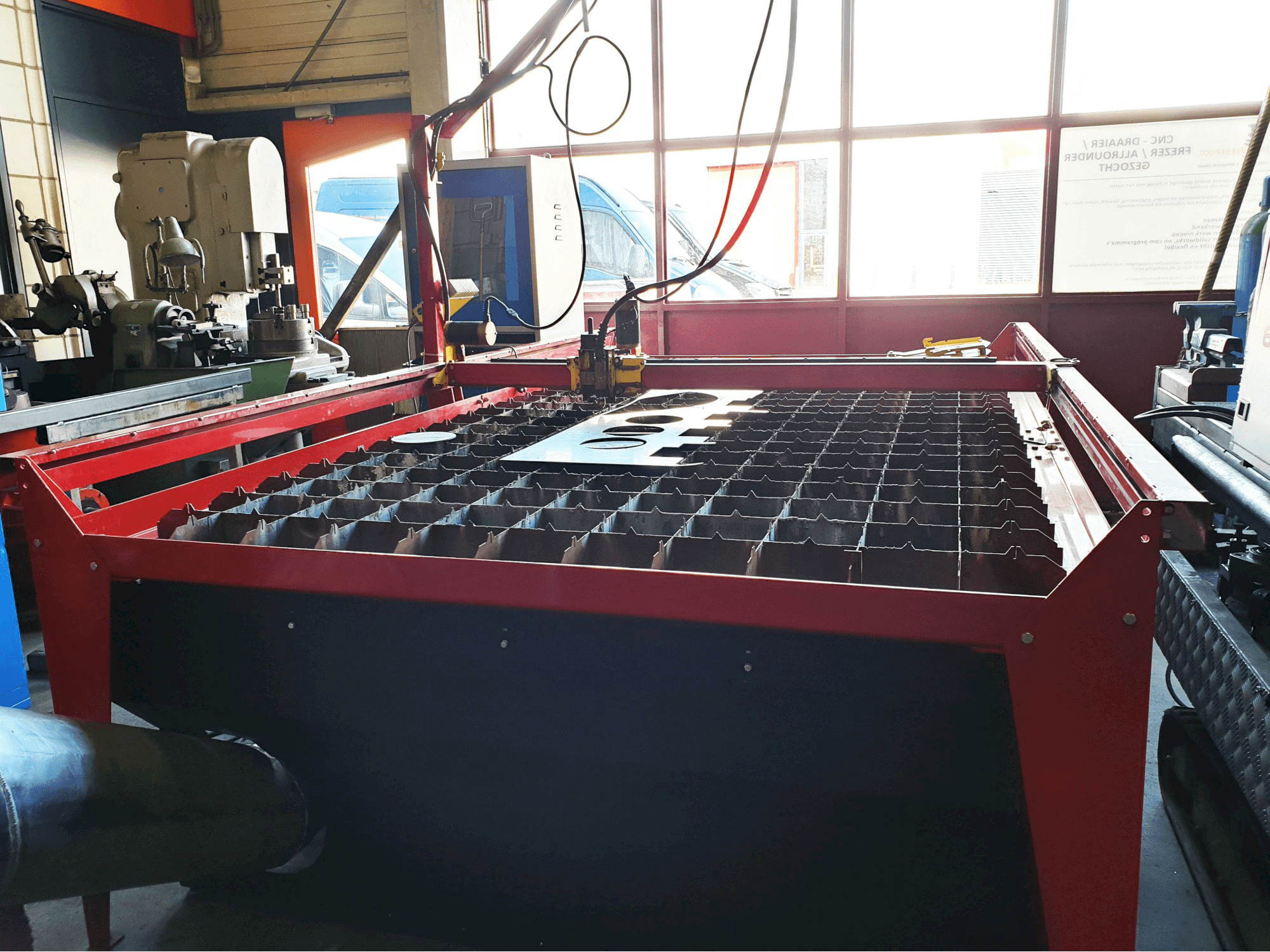 Espaço de trabalho da Plasmacam Samson 510 máquina