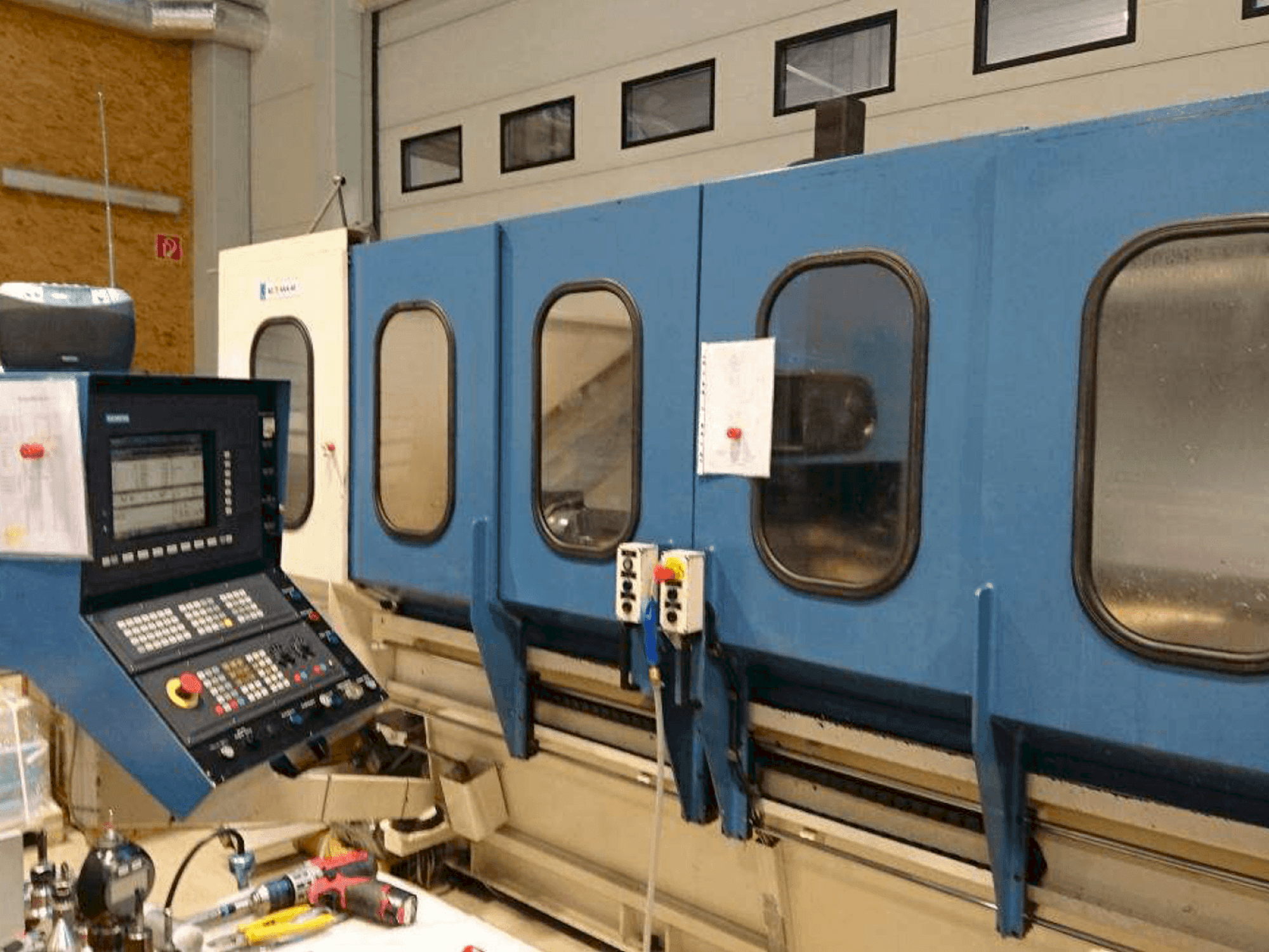 Vista Frontal da AXA VSC 2-M máquina