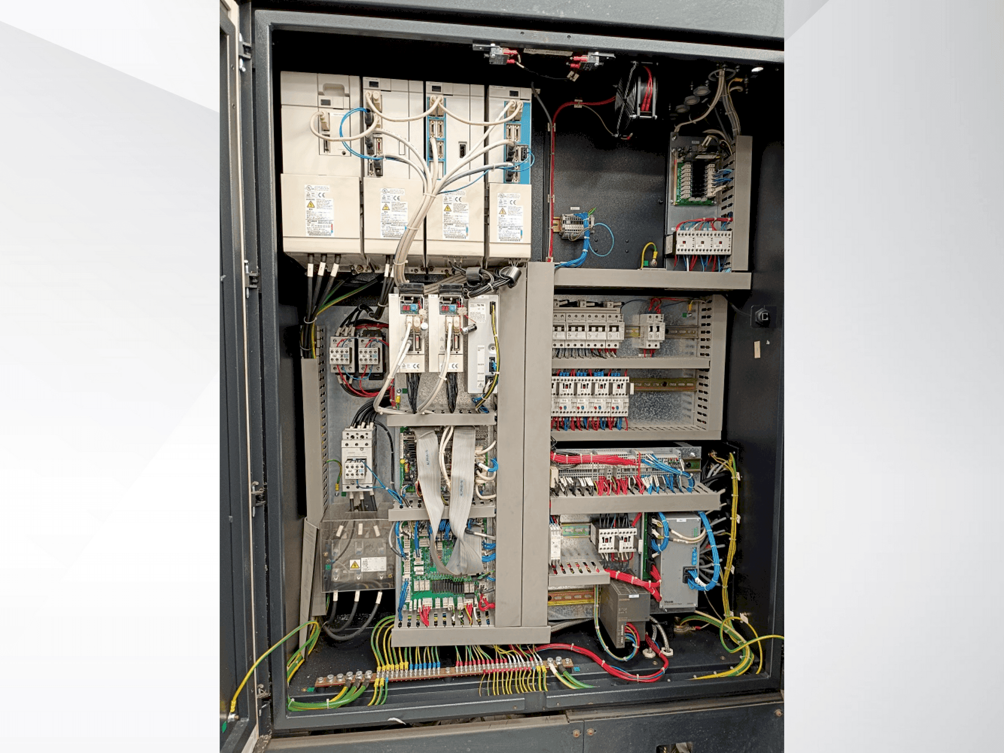 Detalhe da Mazak VTC-200C máquina