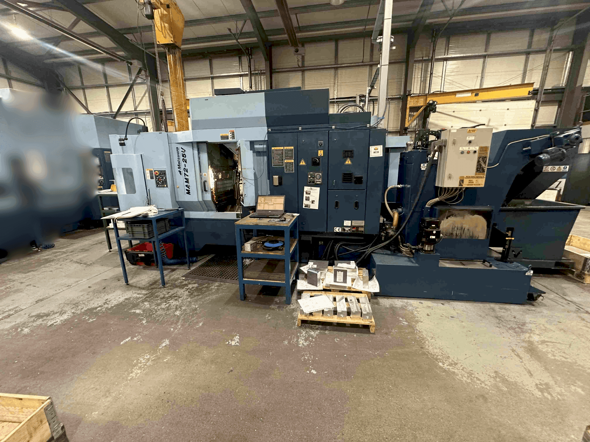 Vista Frontal da Matsuura MAM72-25V máquina
