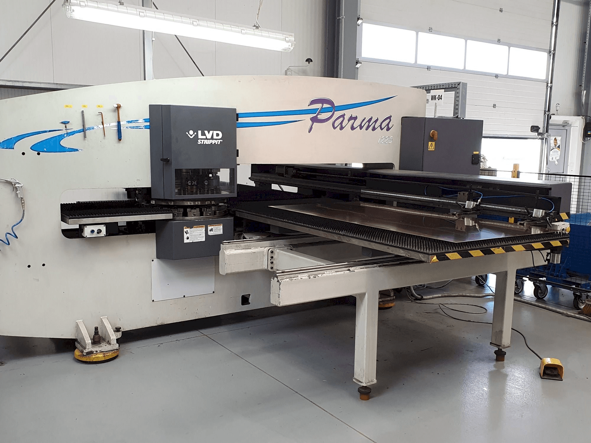 Vista Frontal da LVD PARMA 1225 TK máquina