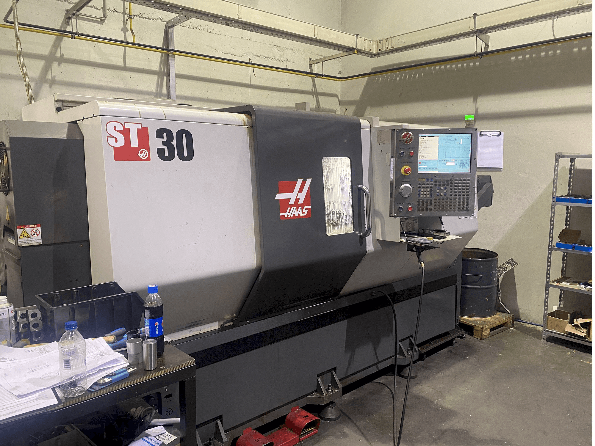Vista Frontal da HAAS ST 30 máquina