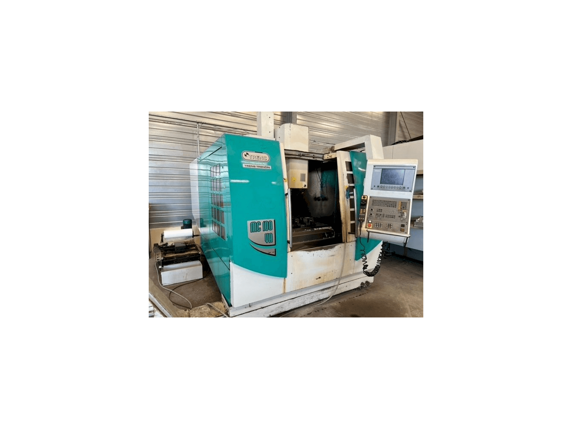 Vista Lateral Esquerda da TRENS MC100VA máquina