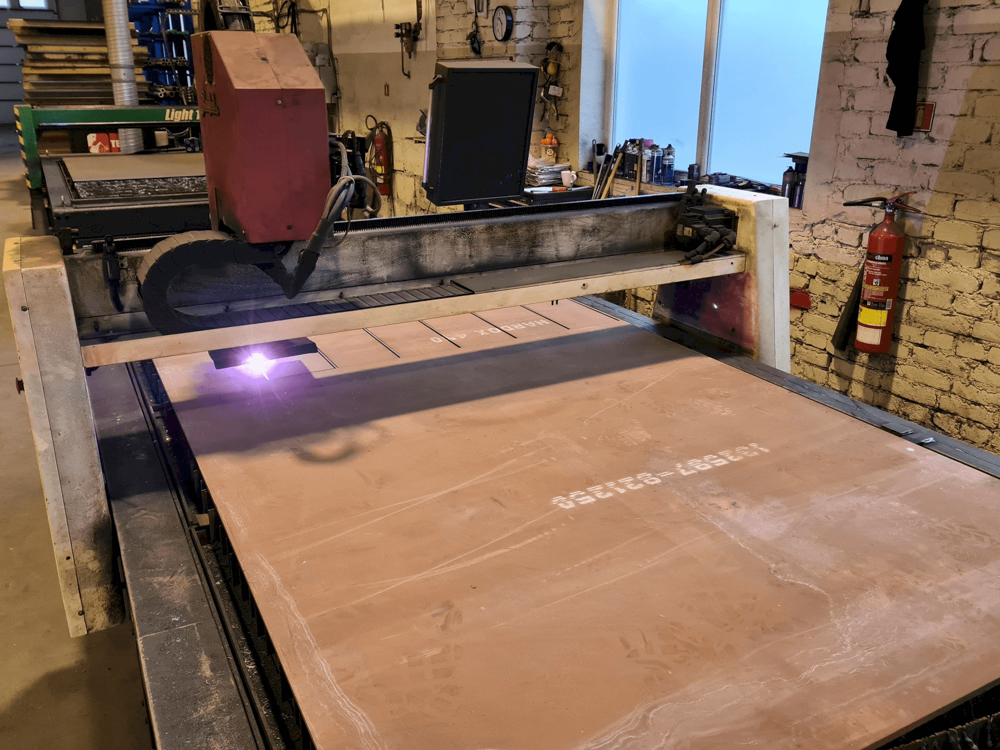 Vista Frontal da Baykal BPH 1503 COMPACT máquina