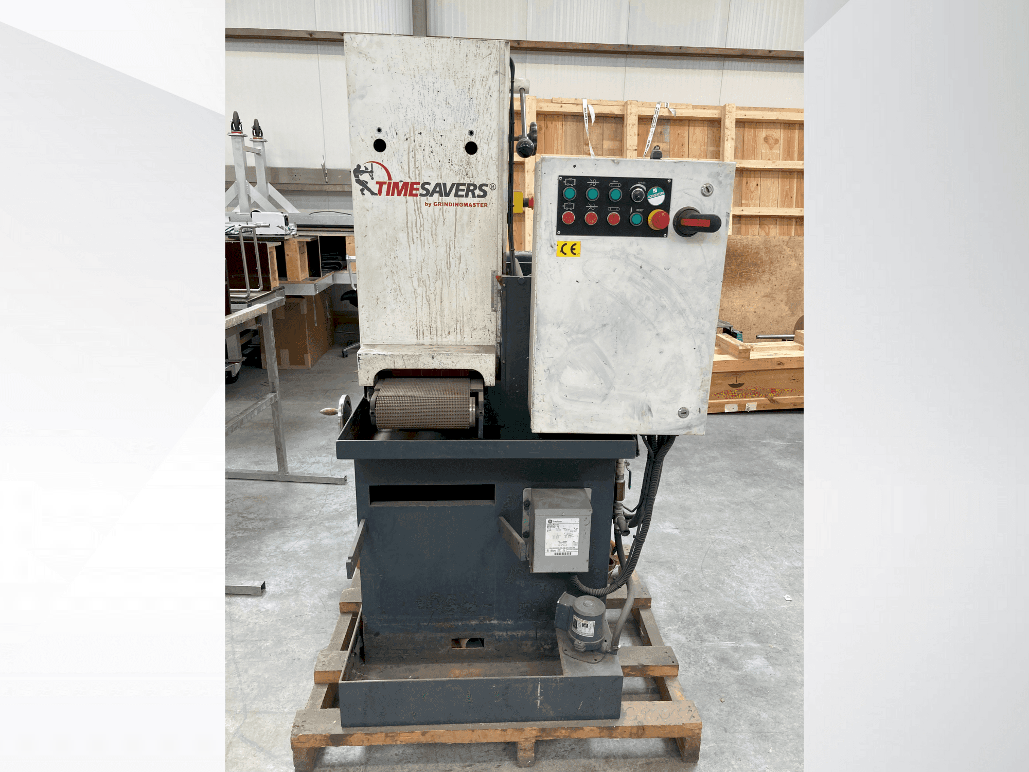 Vista Frontal da TIMESAVERS 11-serie-225-W máquina