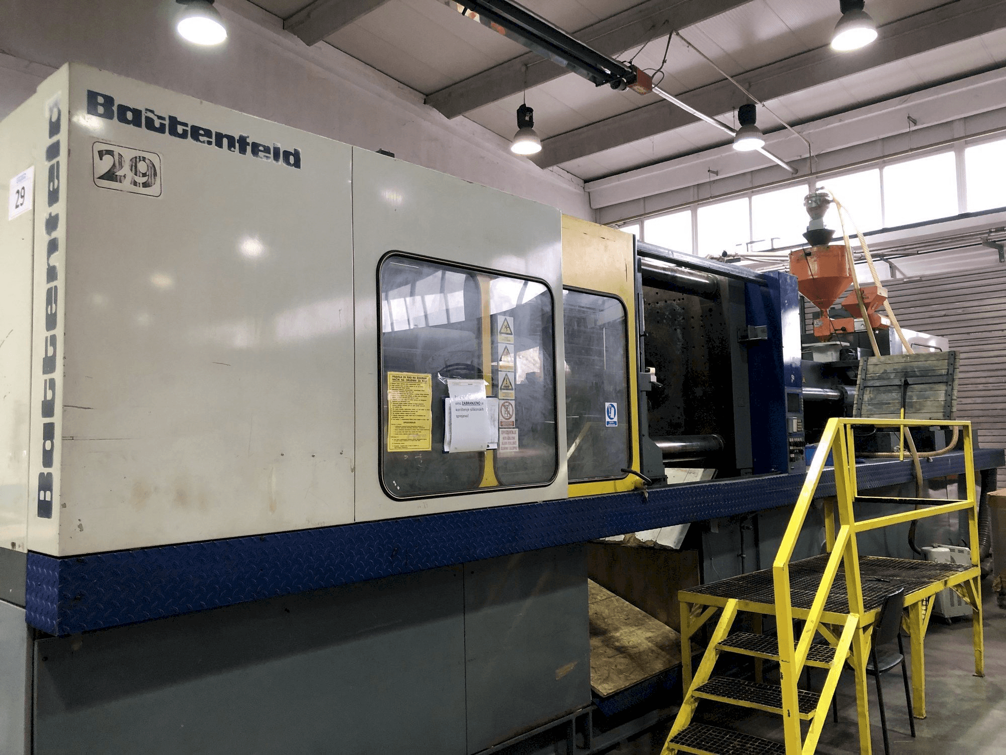 Vista Frontal da Battenfeld BA-T 6500/6300 máquina