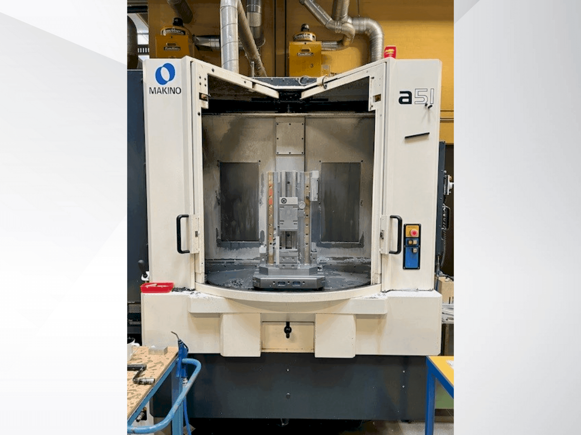 Vista Frontal da Makino a51-A 60 máquina