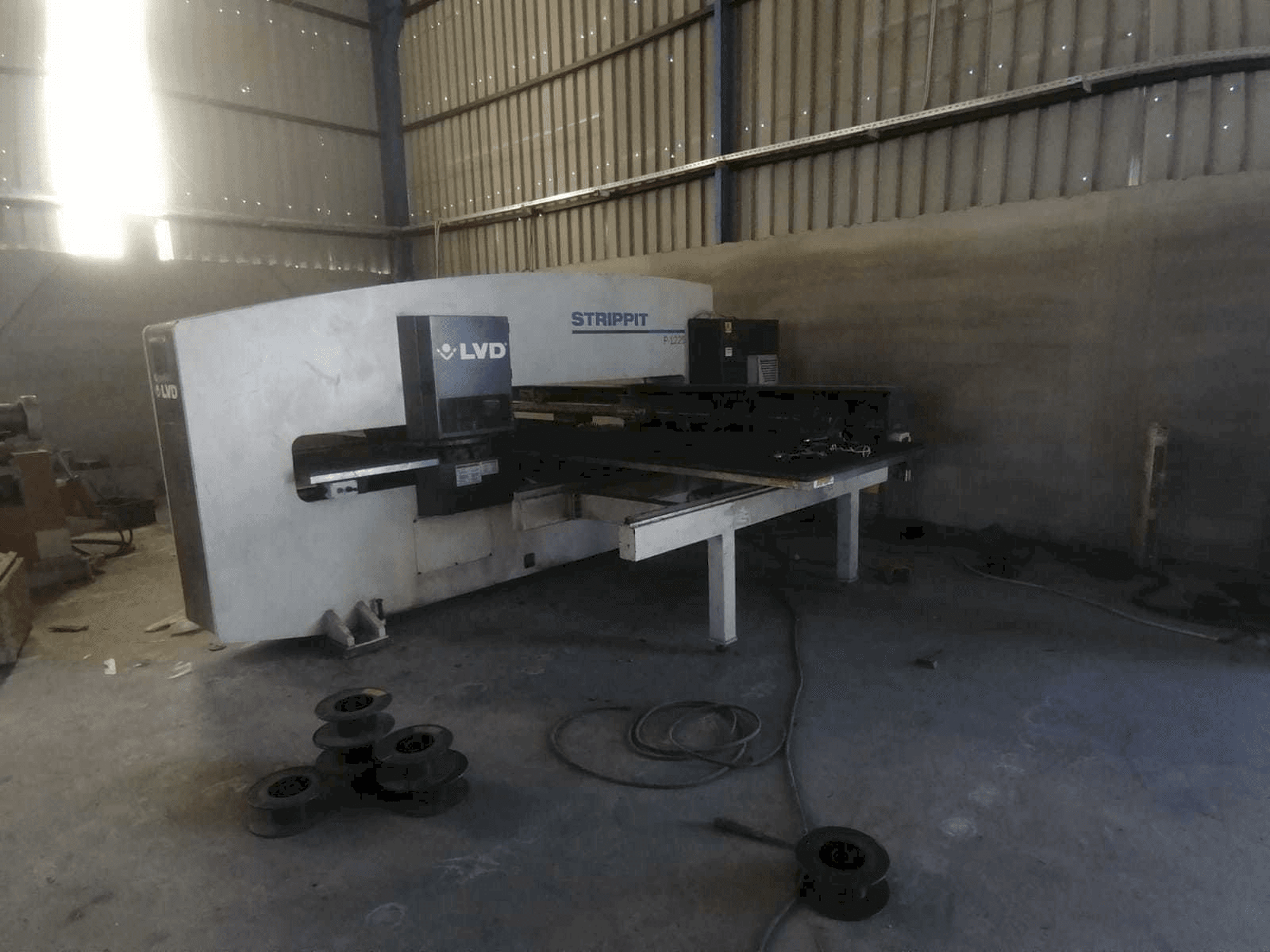 Vista Frontal da LVD P-1225 máquina