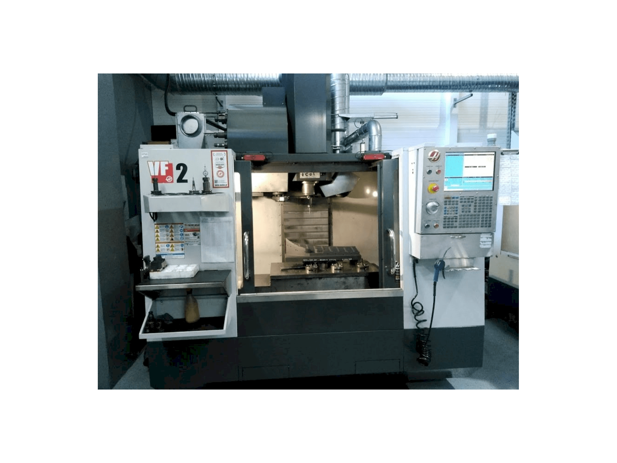 Vista Frontal da HAAS VF2 máquina