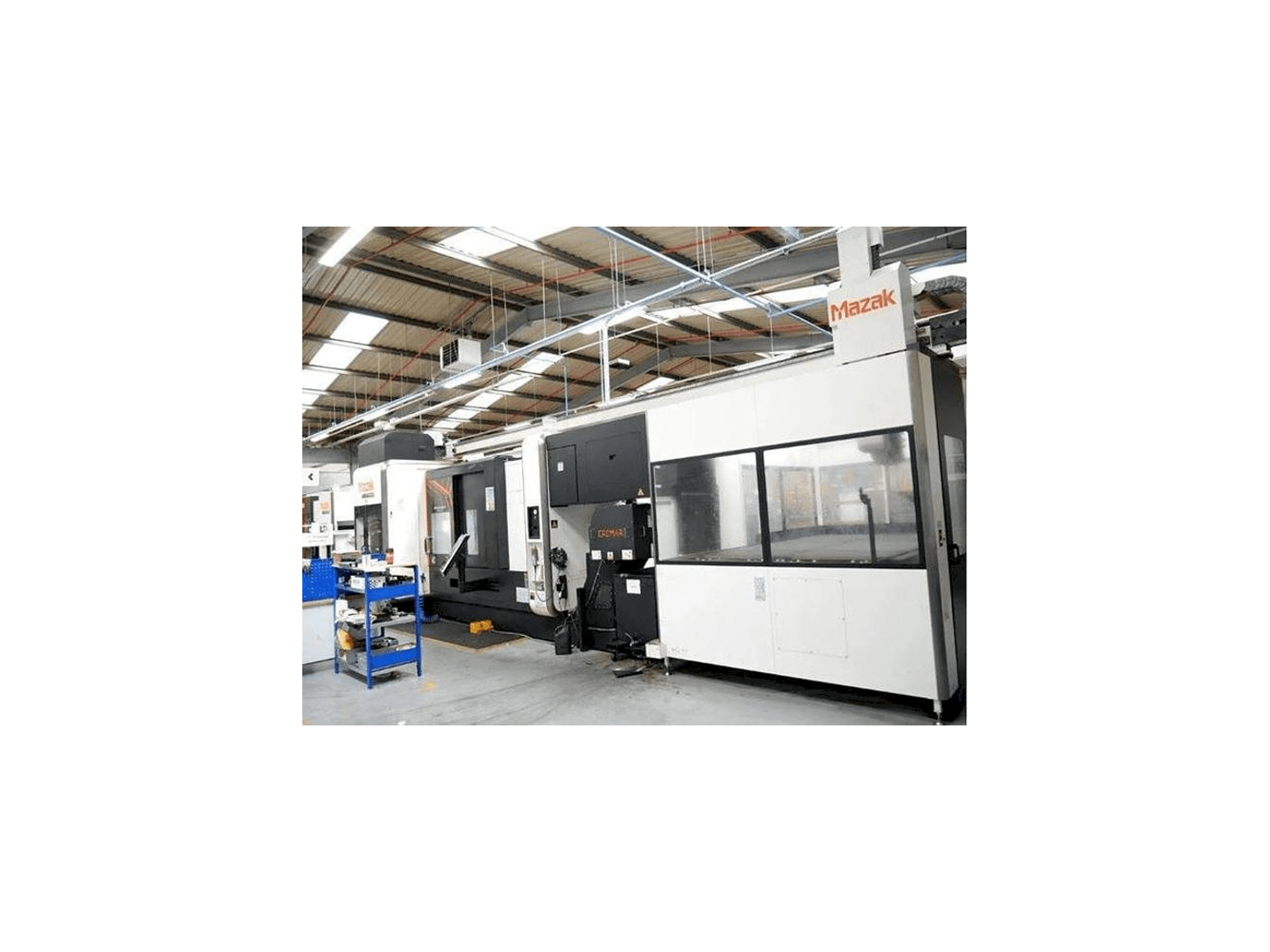 Vista Frontal da Mazak INTEGREX i-400 ST máquina