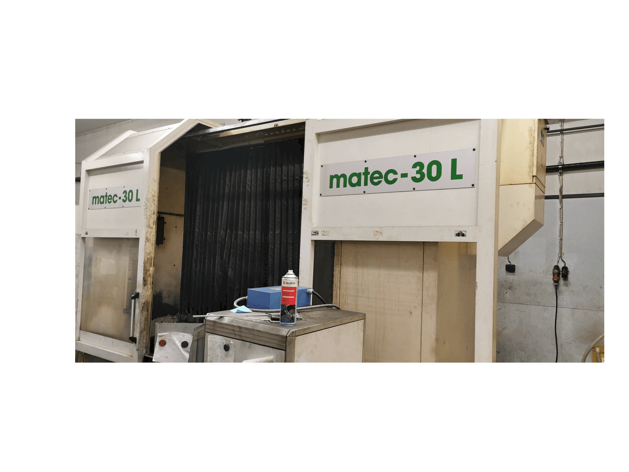 Vista Frontal da Matec 30 L máquina