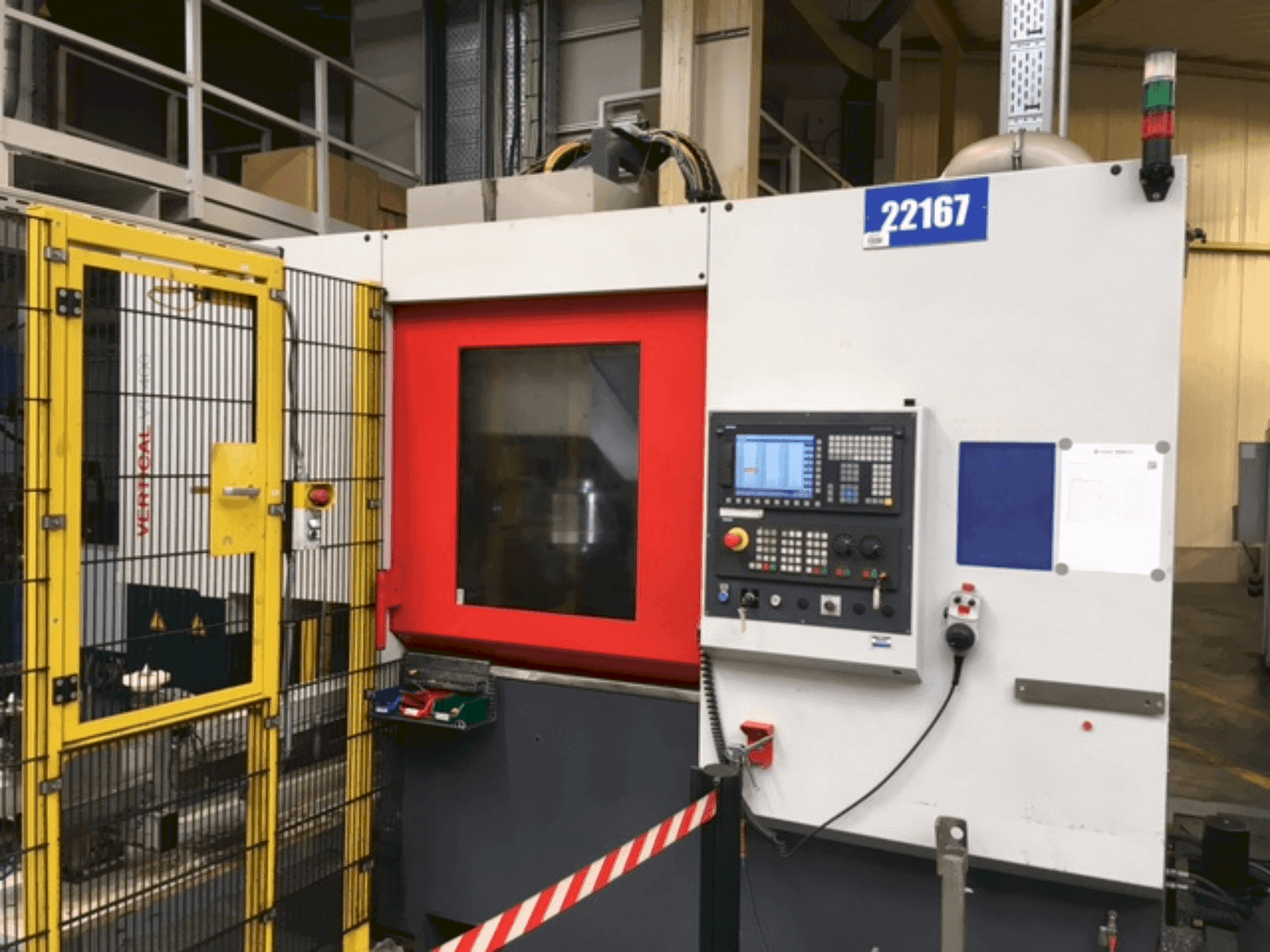 Vista Frontal da EMCO VT 400 máquina