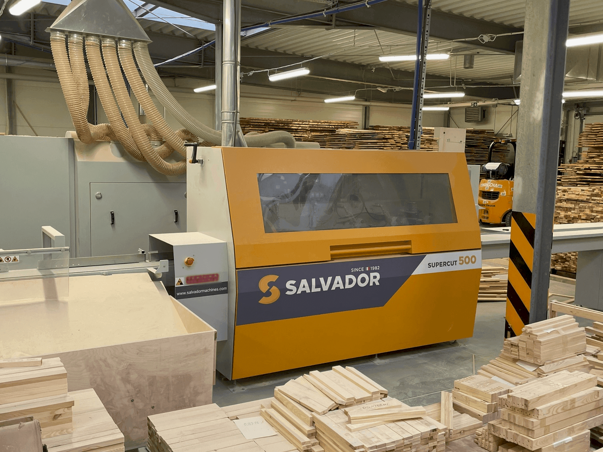 Vista Frontal da Other SUPER CUT 500 máquina