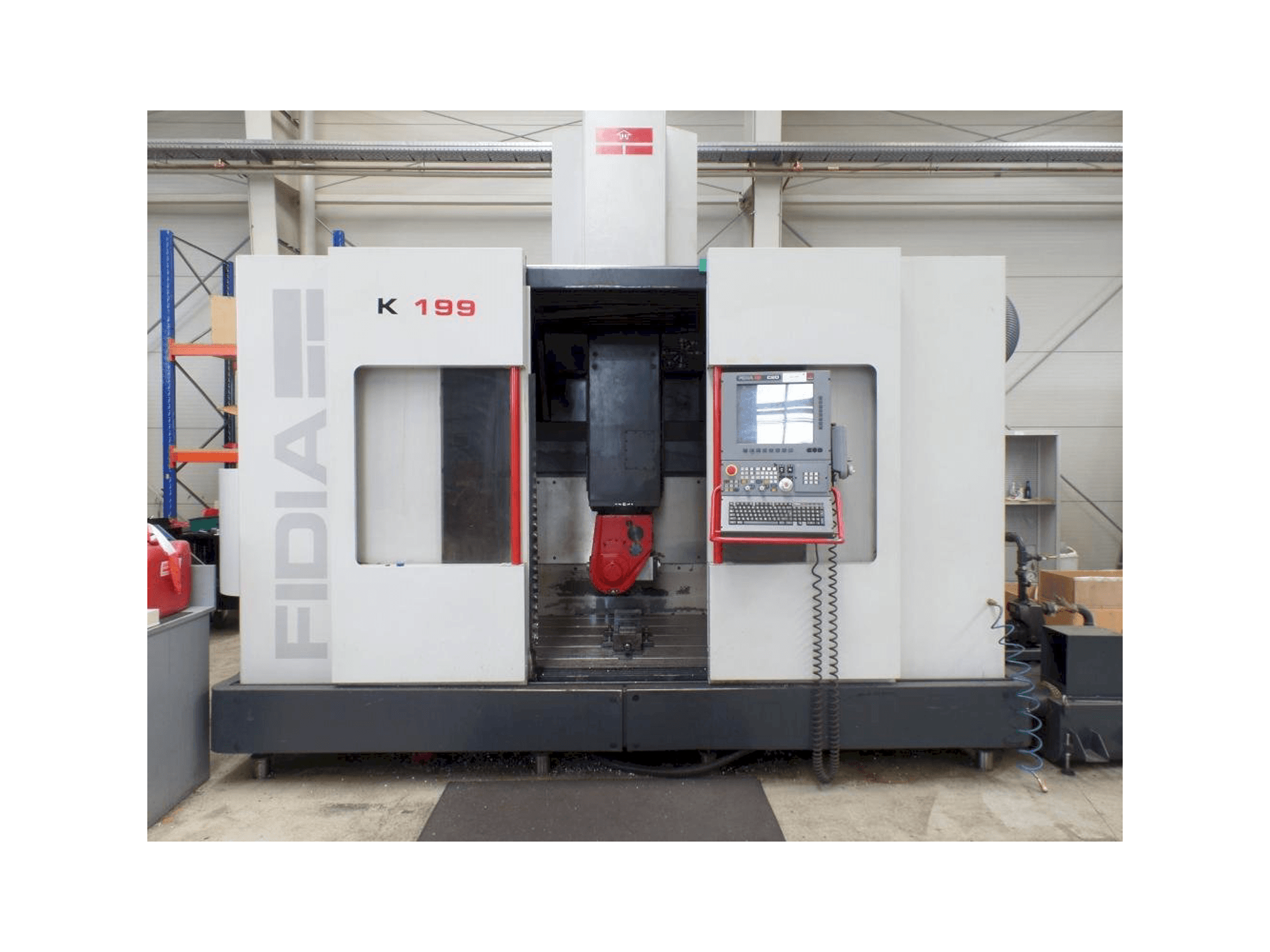 Vista Frontal da Fidia K199 máquina