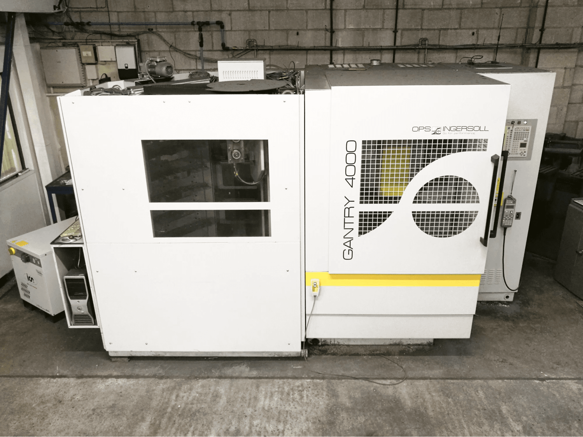Vista Frontal da OPS-INGERSOLL Gantry 4000 máquina