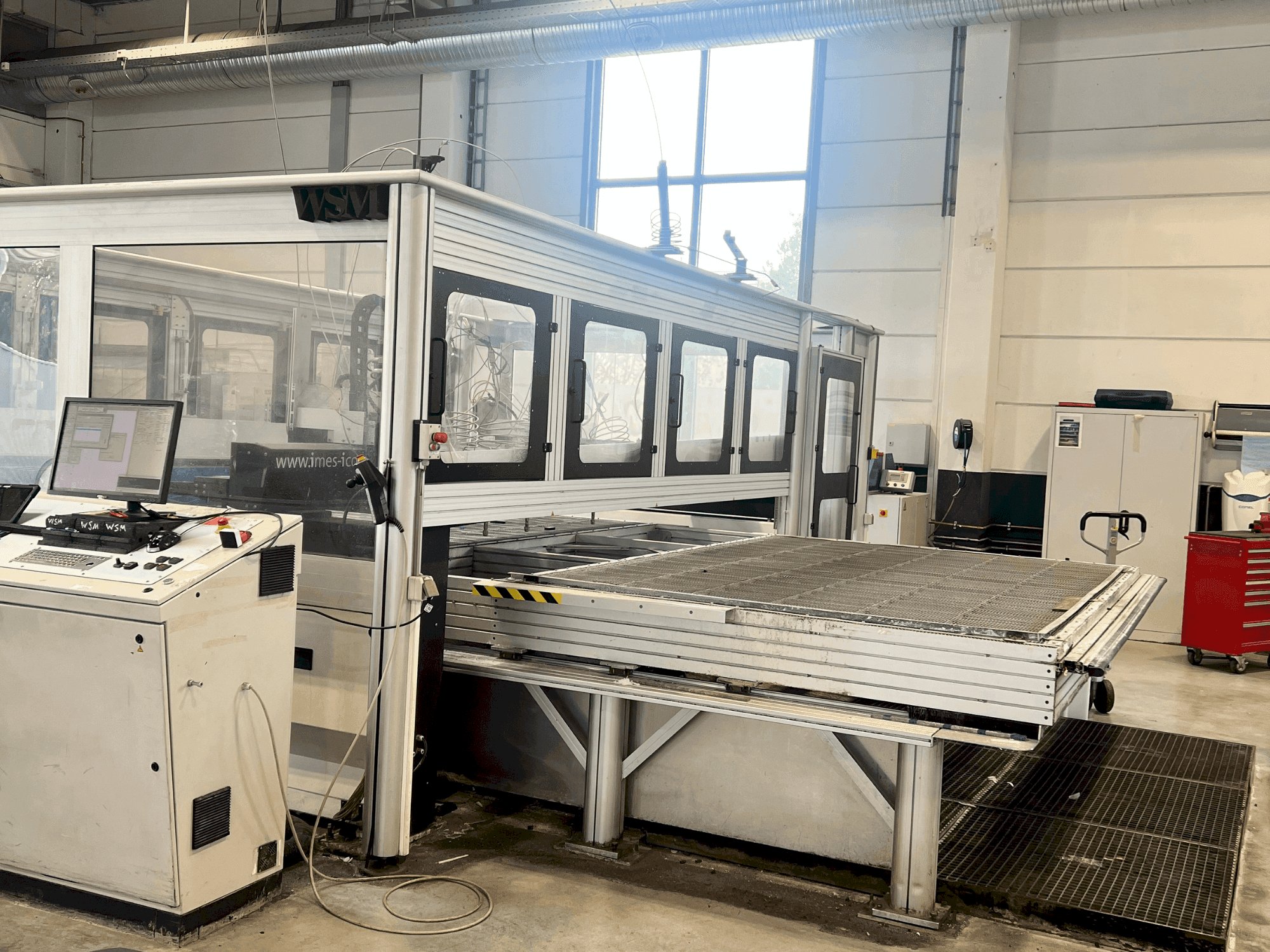 Vista Frontal da Imes-Icore CUT matic WJ 3020 máquina