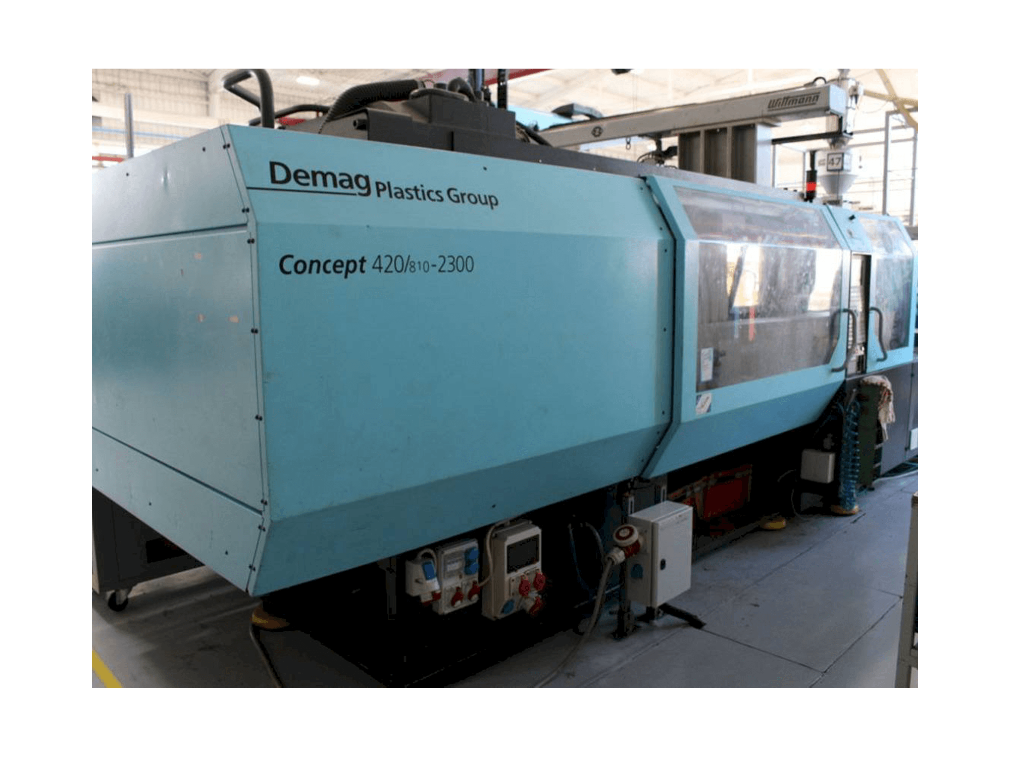 Vista Frontal da DEMAG 420/810-2300 NC4 máquina